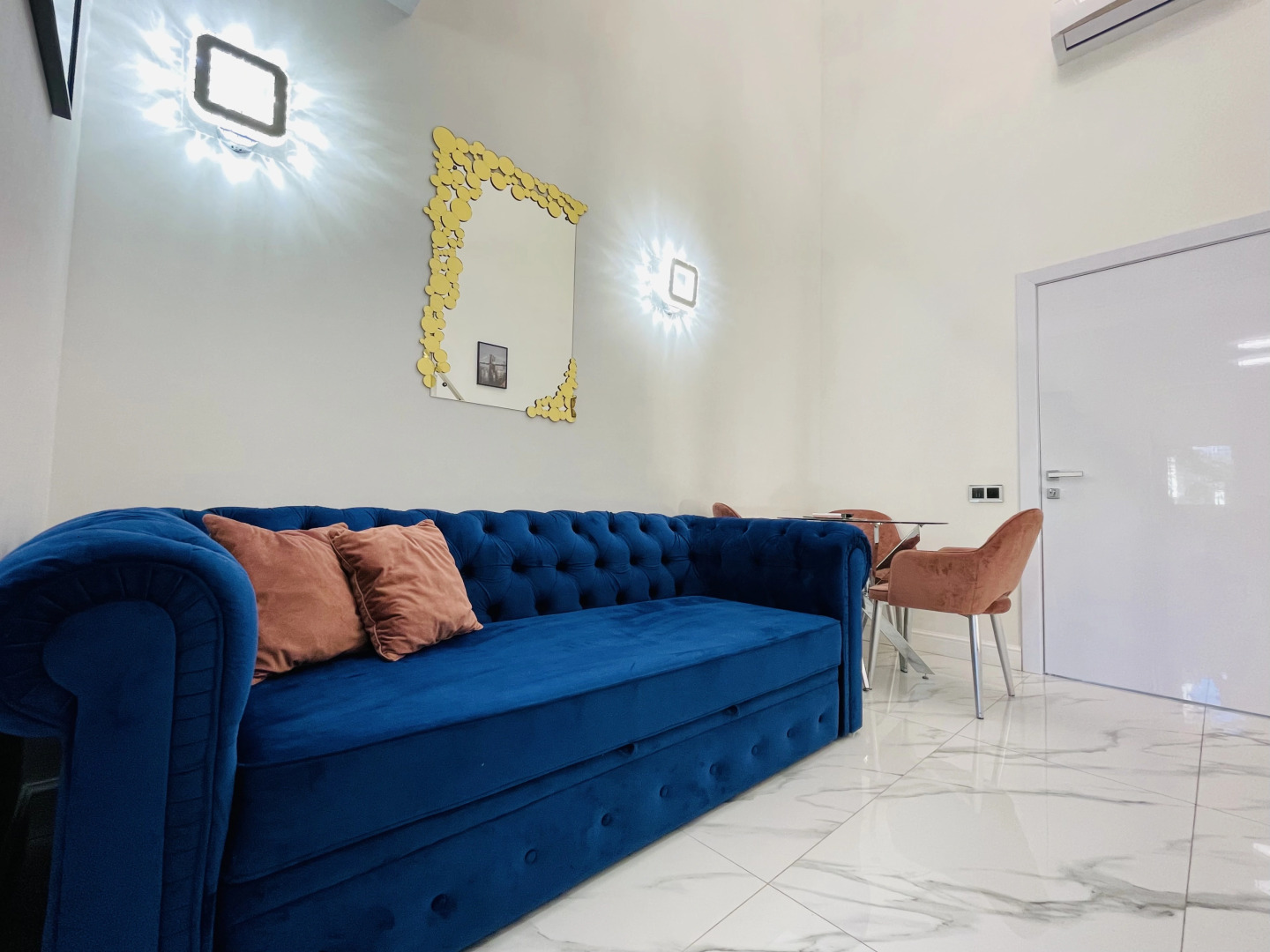 Апартаменты в самом центре Сочи рядом с Морпортом