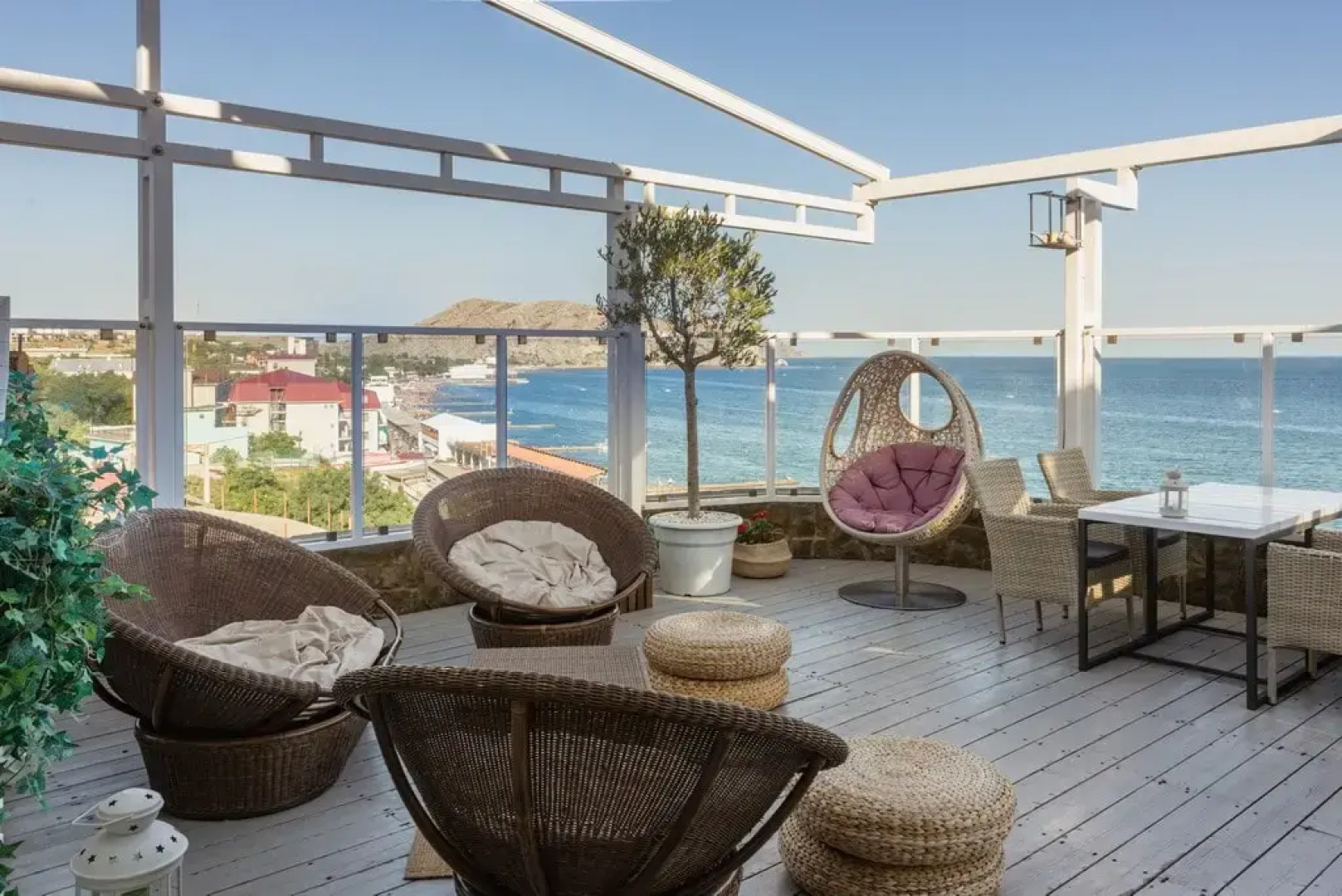 Отель Астарта