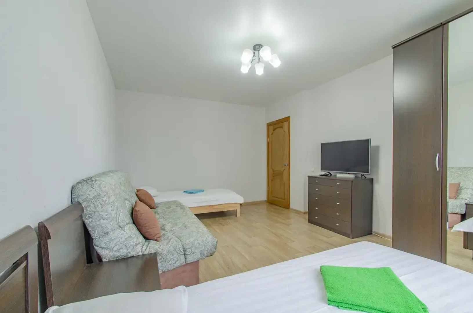 Апартаменты 2 комнатные в Центре на 5 человек