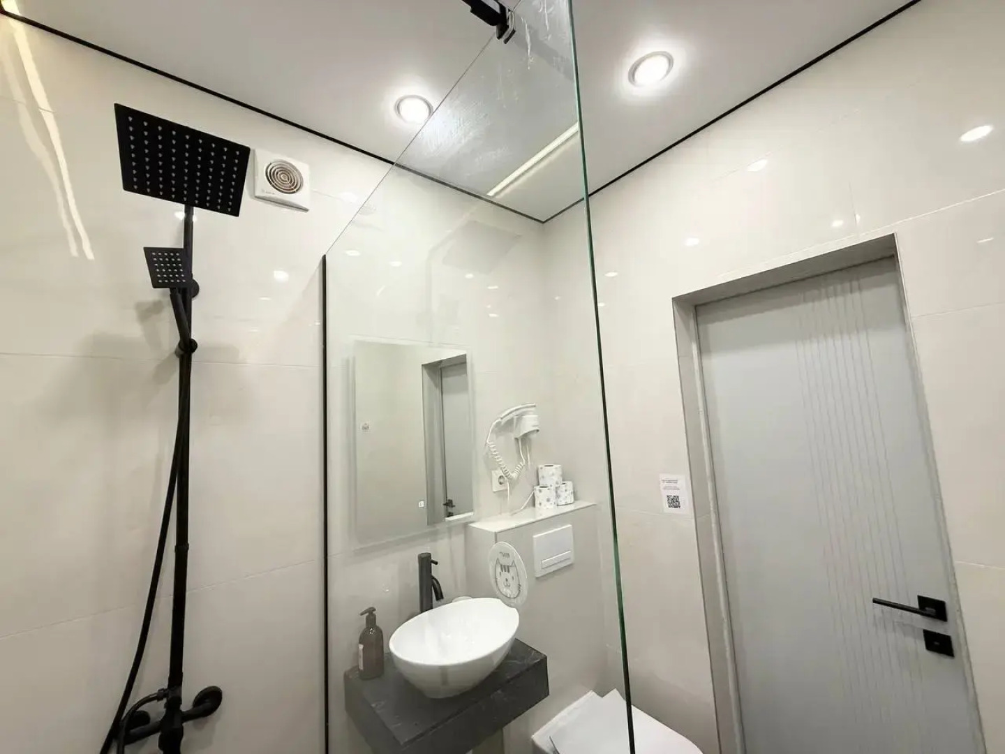 Апартаменты на Баумана 1