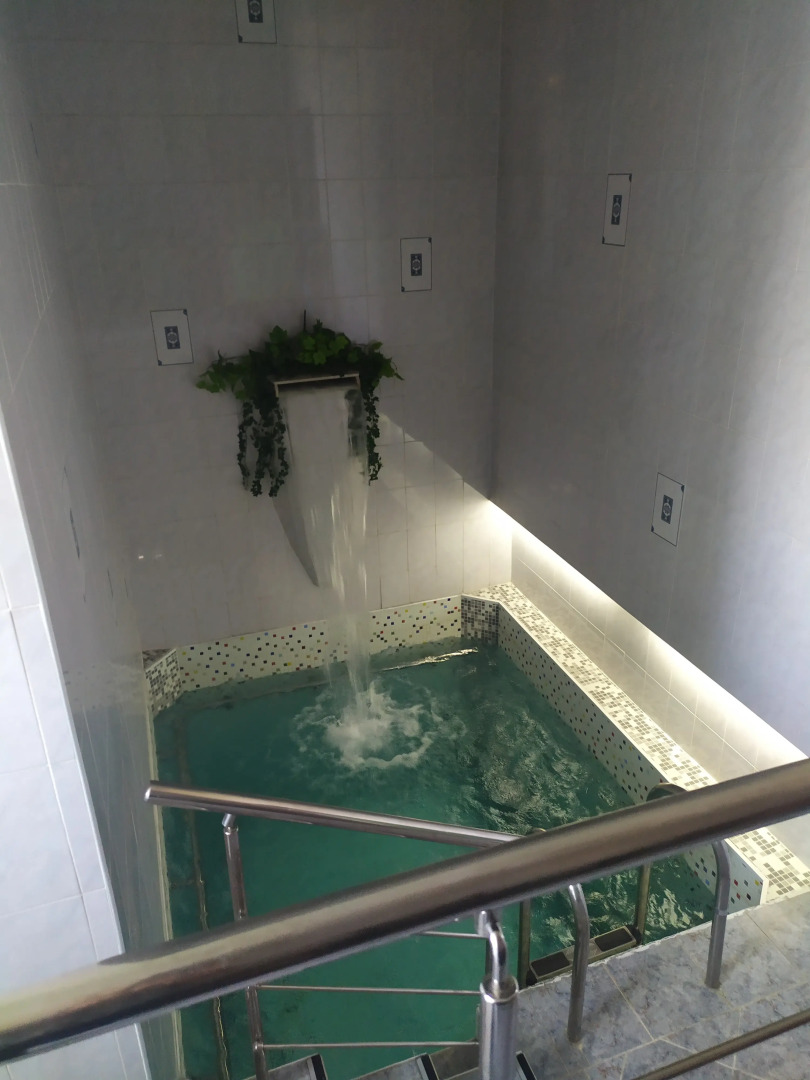 Paradise на Ленина