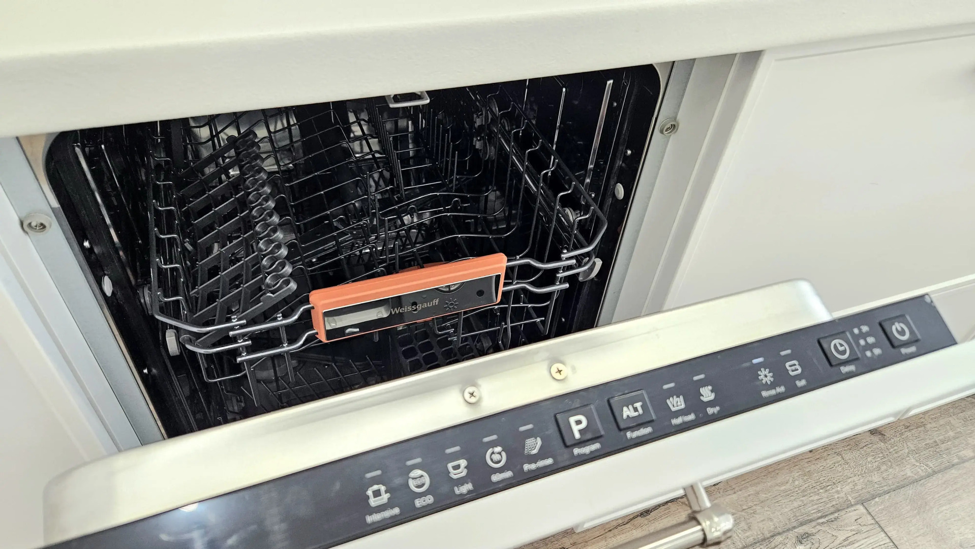 Квартира Современный Комфорт в Удобной Локации от Urban Apartments