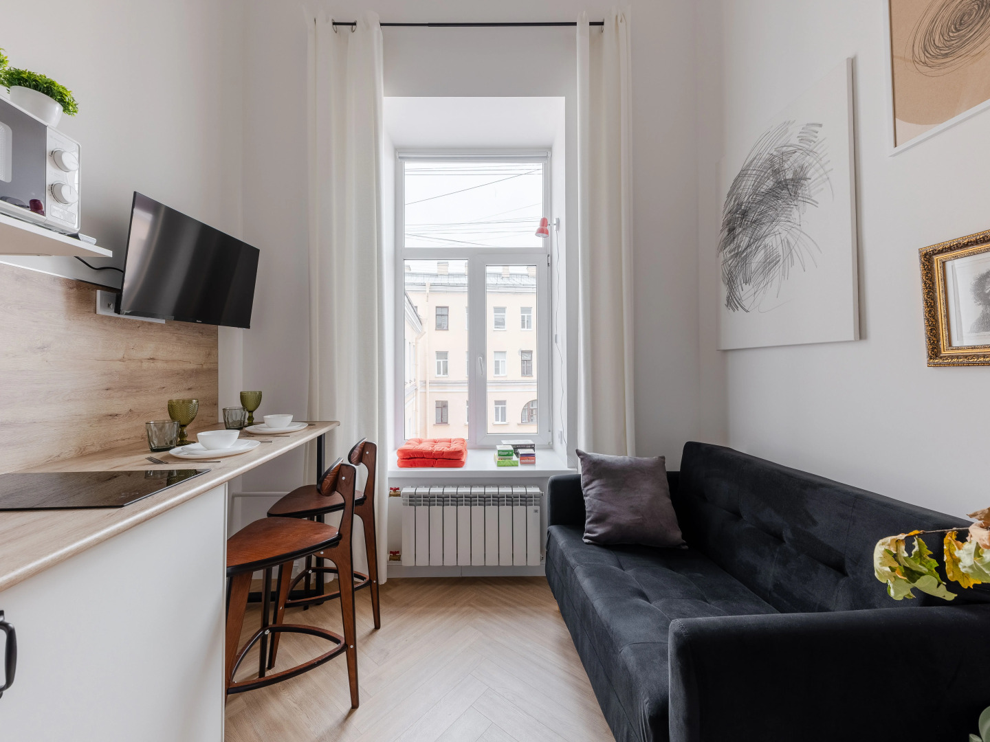 Квартира Светлая студия на Петроградской стороне