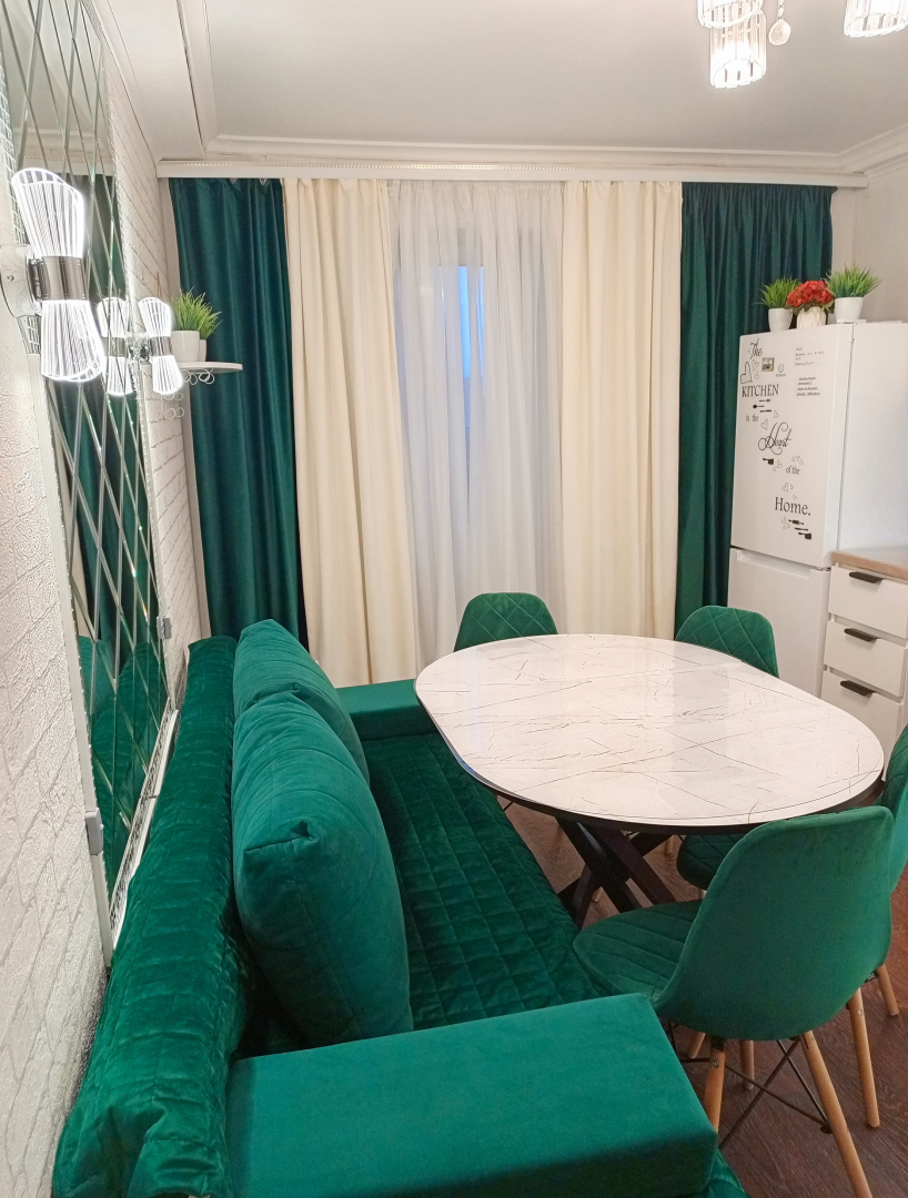 Апартаменты в Университетском Изумруд Lion Apart