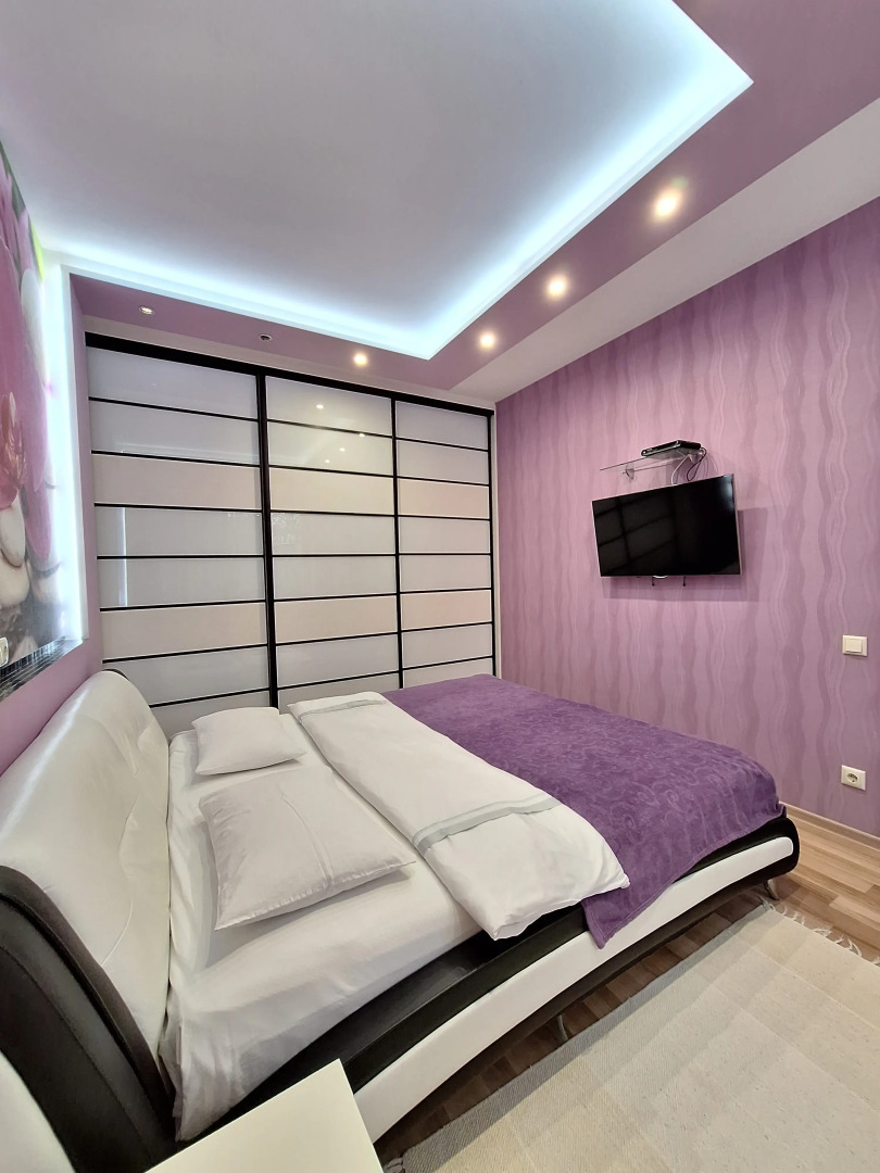 Апартаменты Стильная 3-ком квартира в центре