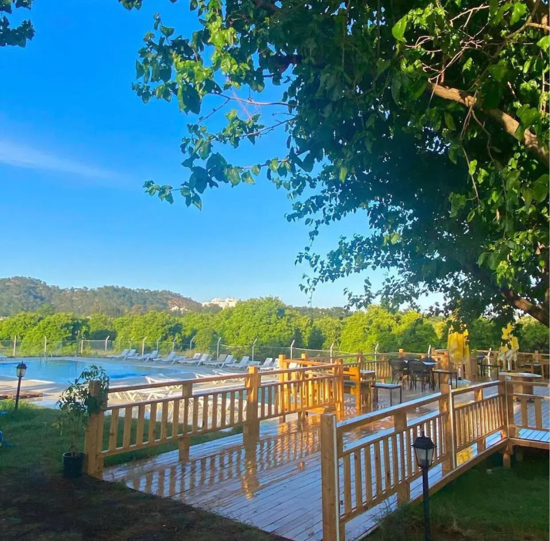 Отель Dream Town