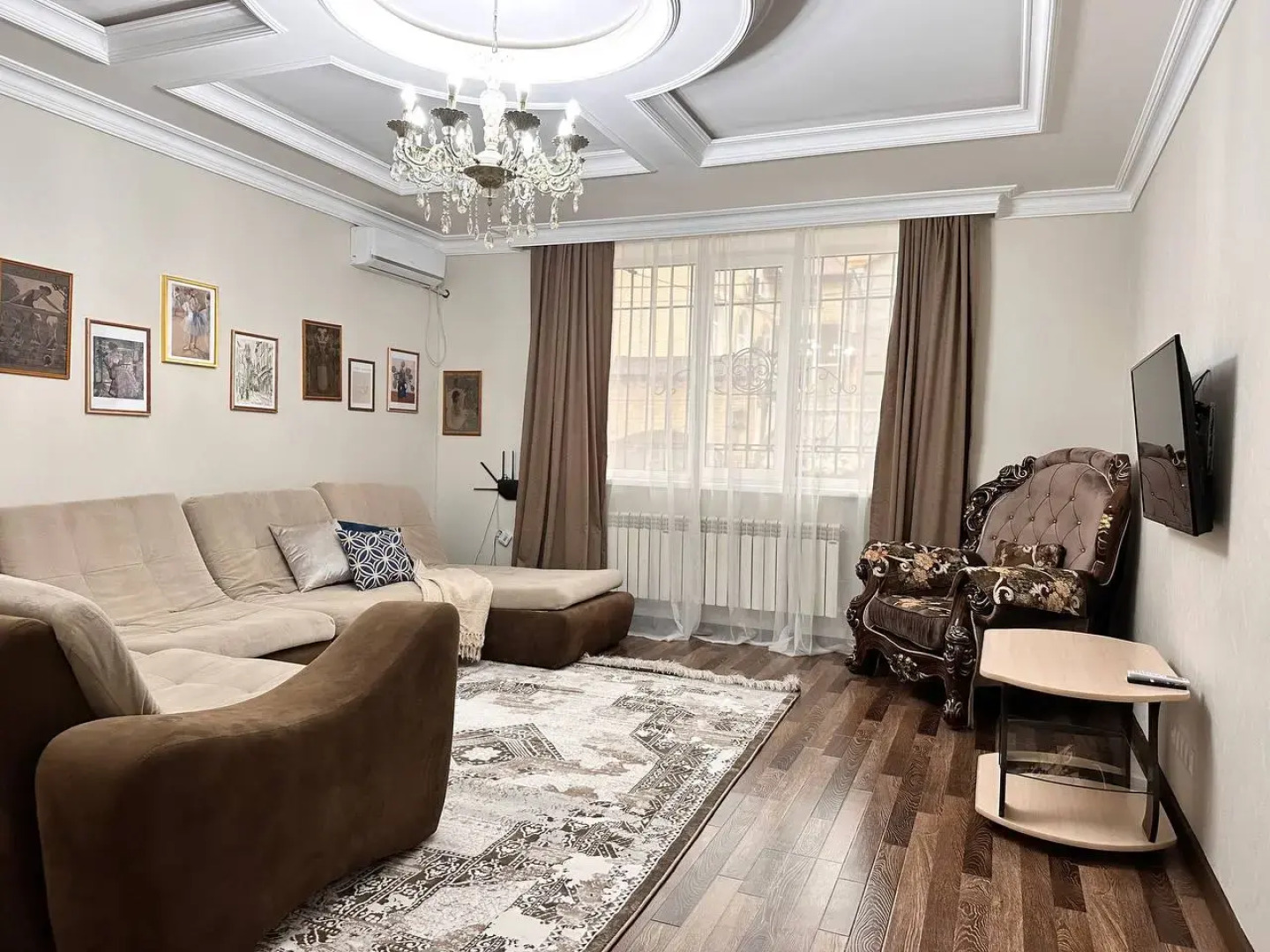 Квартира Просторная с Закрытым Двором и Кондиционером