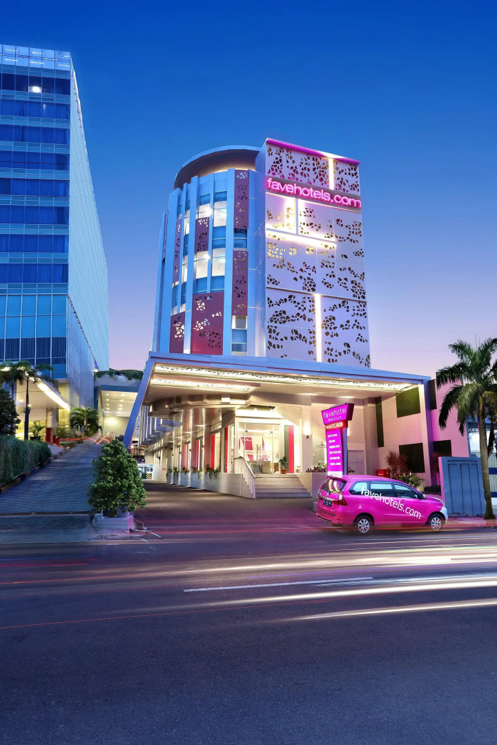 Отель Favehotel Madiun