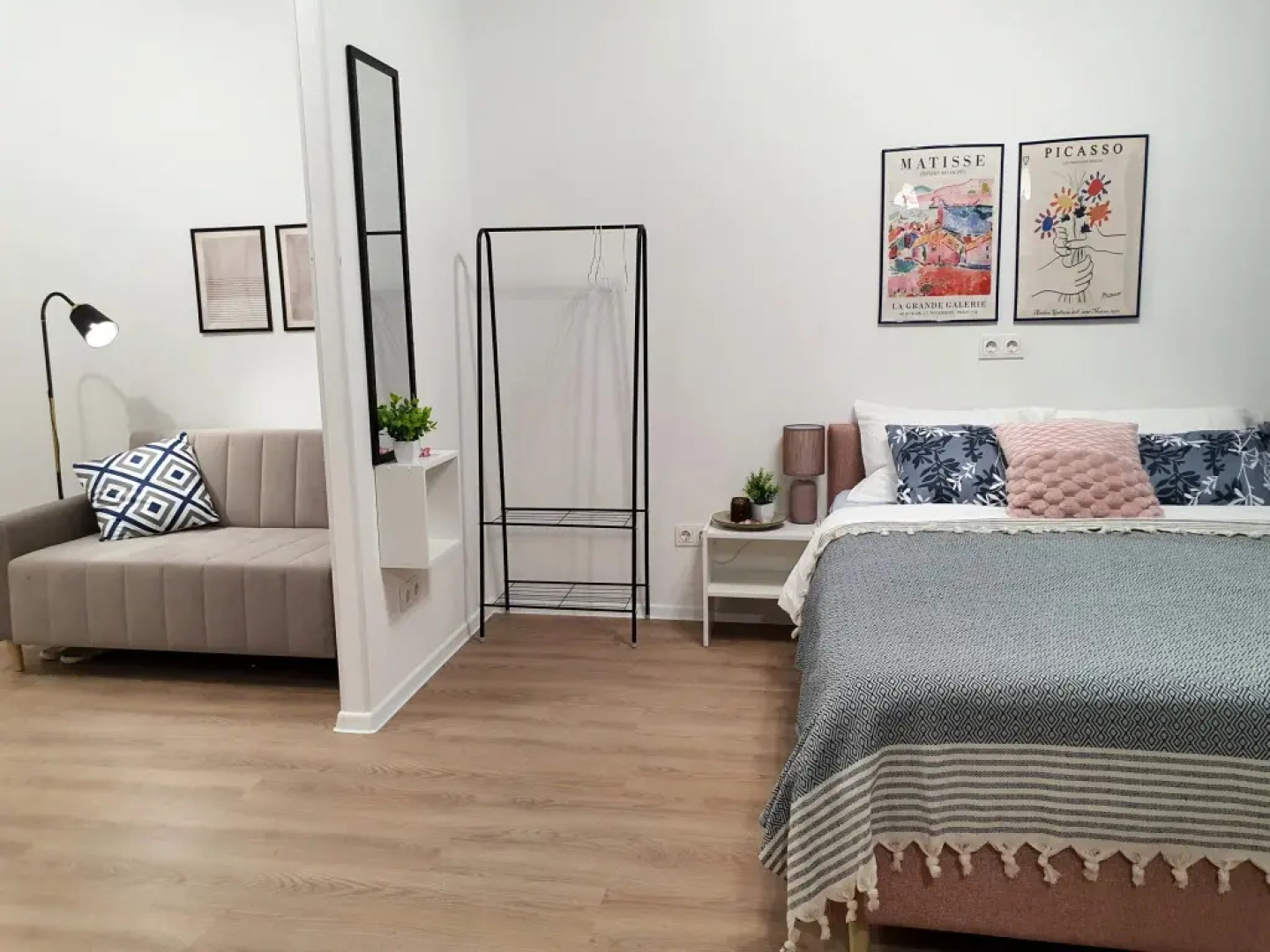 Апартаменты RemiAparts ЖК Самолет 2