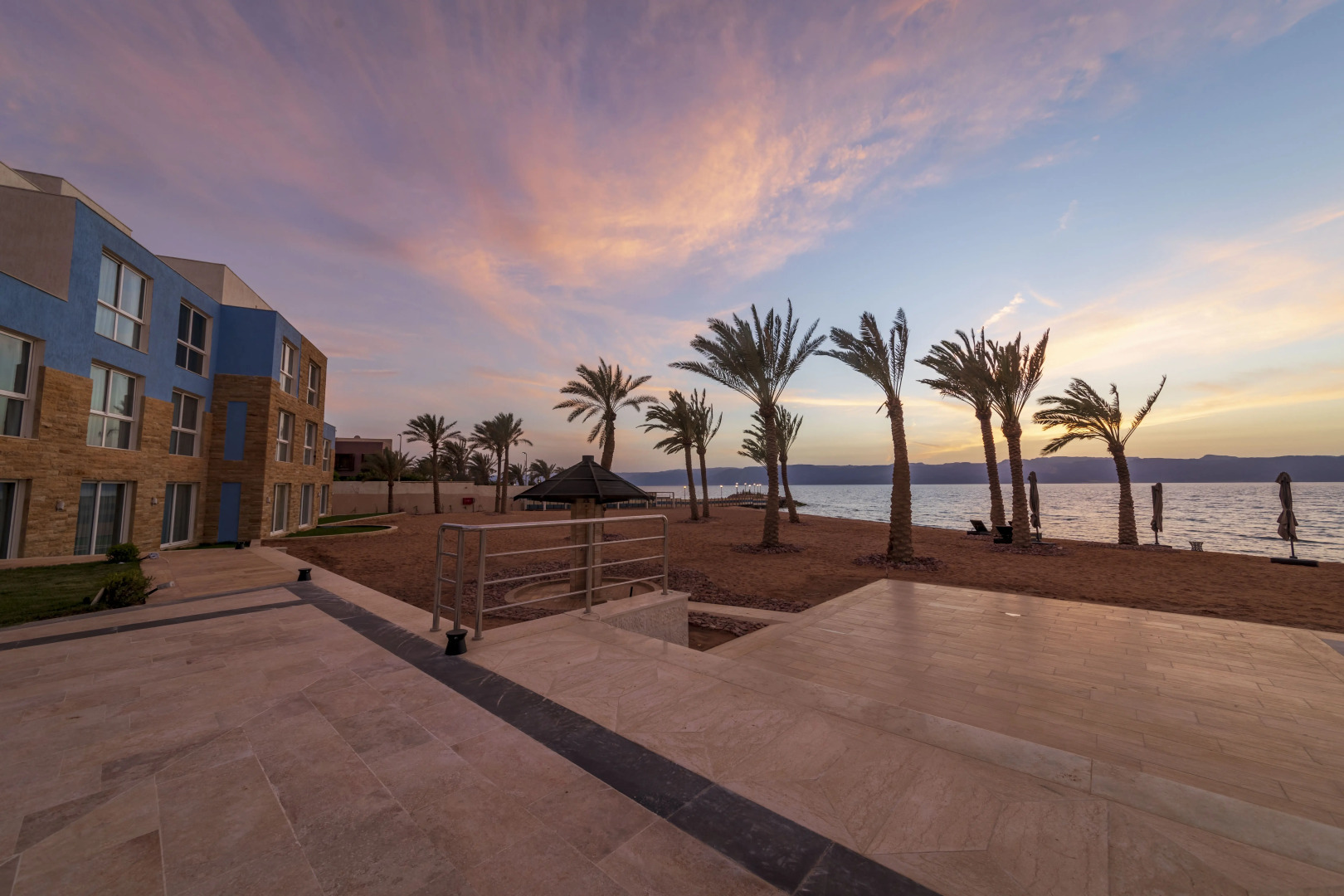 Отель Luxotel Aqaba Beach Resort & Spa Hotel