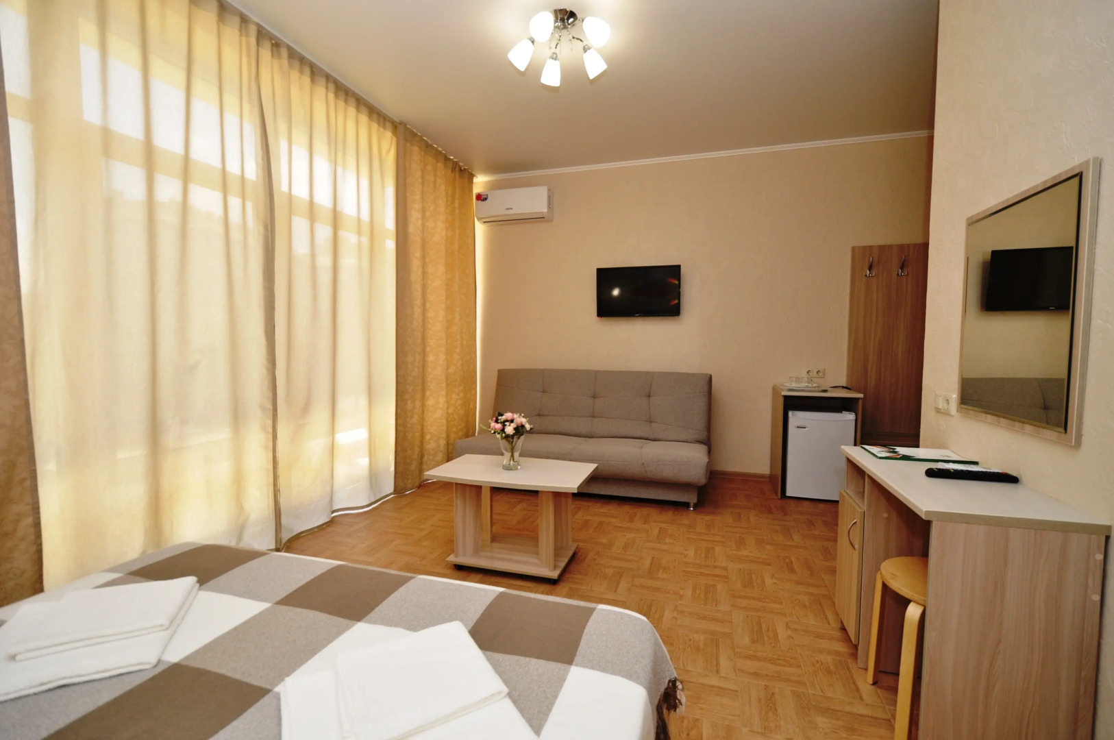 Гостевой дом AUGUST на Пионерском