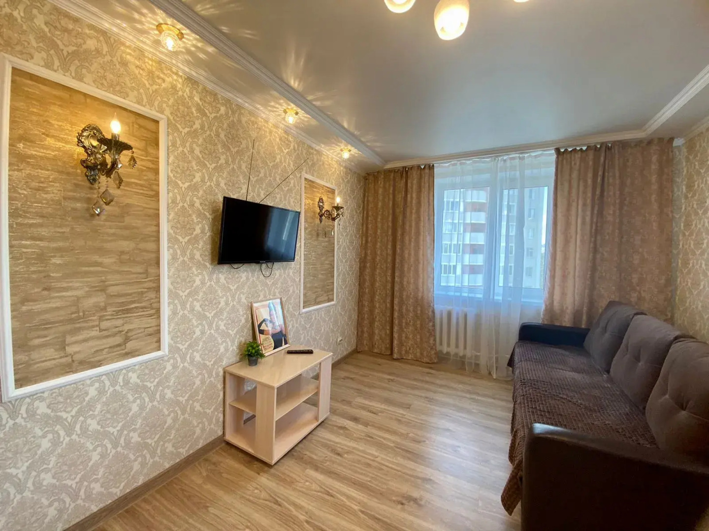 Квартира  уютная двухкомнатная в центре города.
