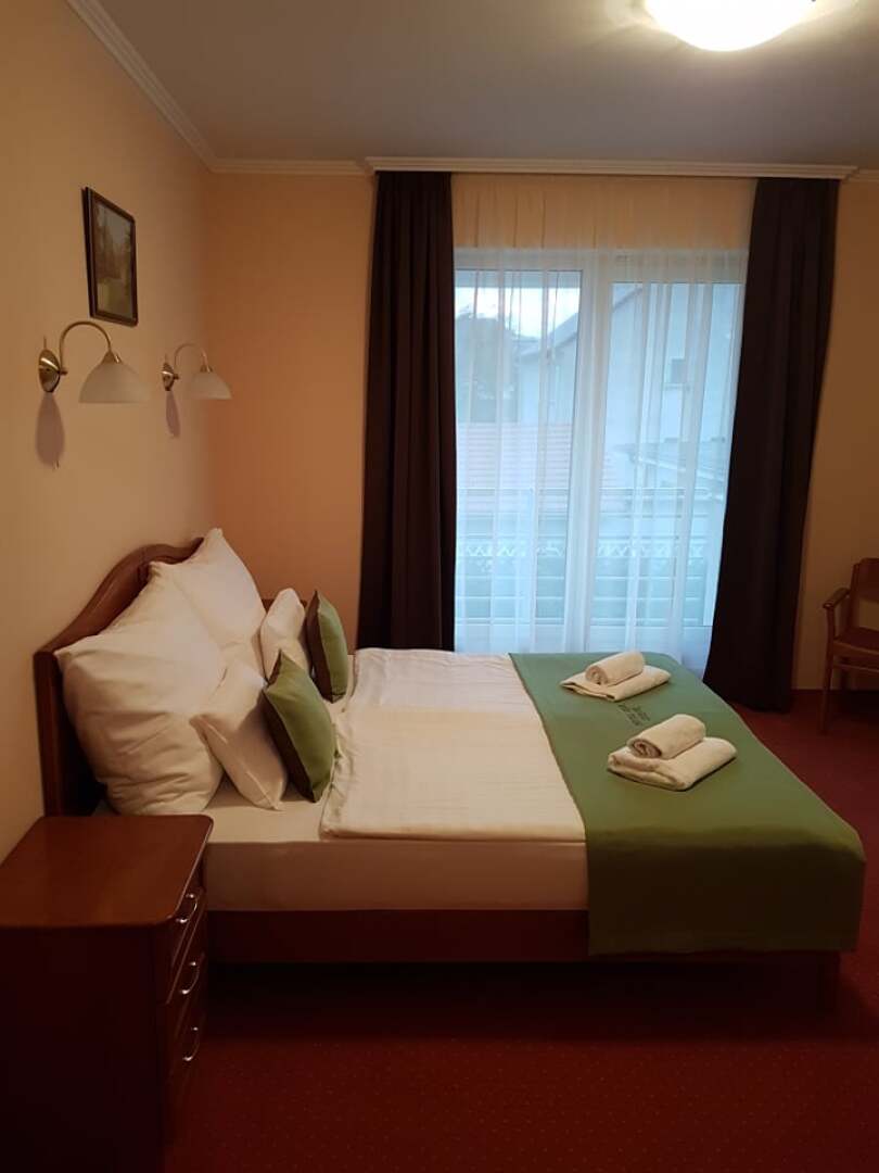 Отель Aqua Sarvar