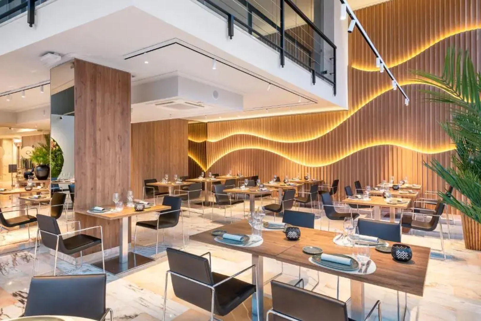 Отель Salles Ciutat del Prat