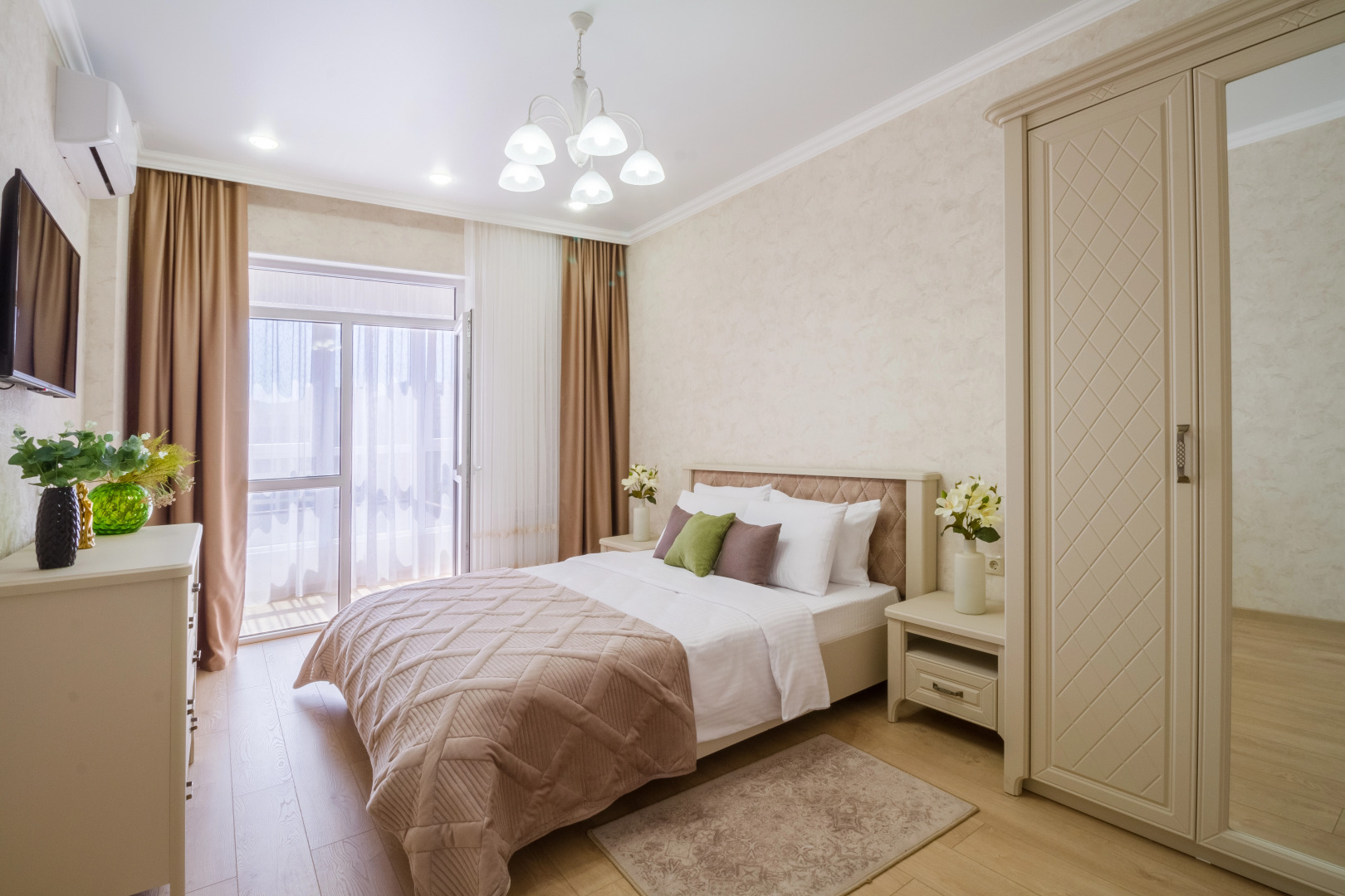 Апартаменты Кристалл