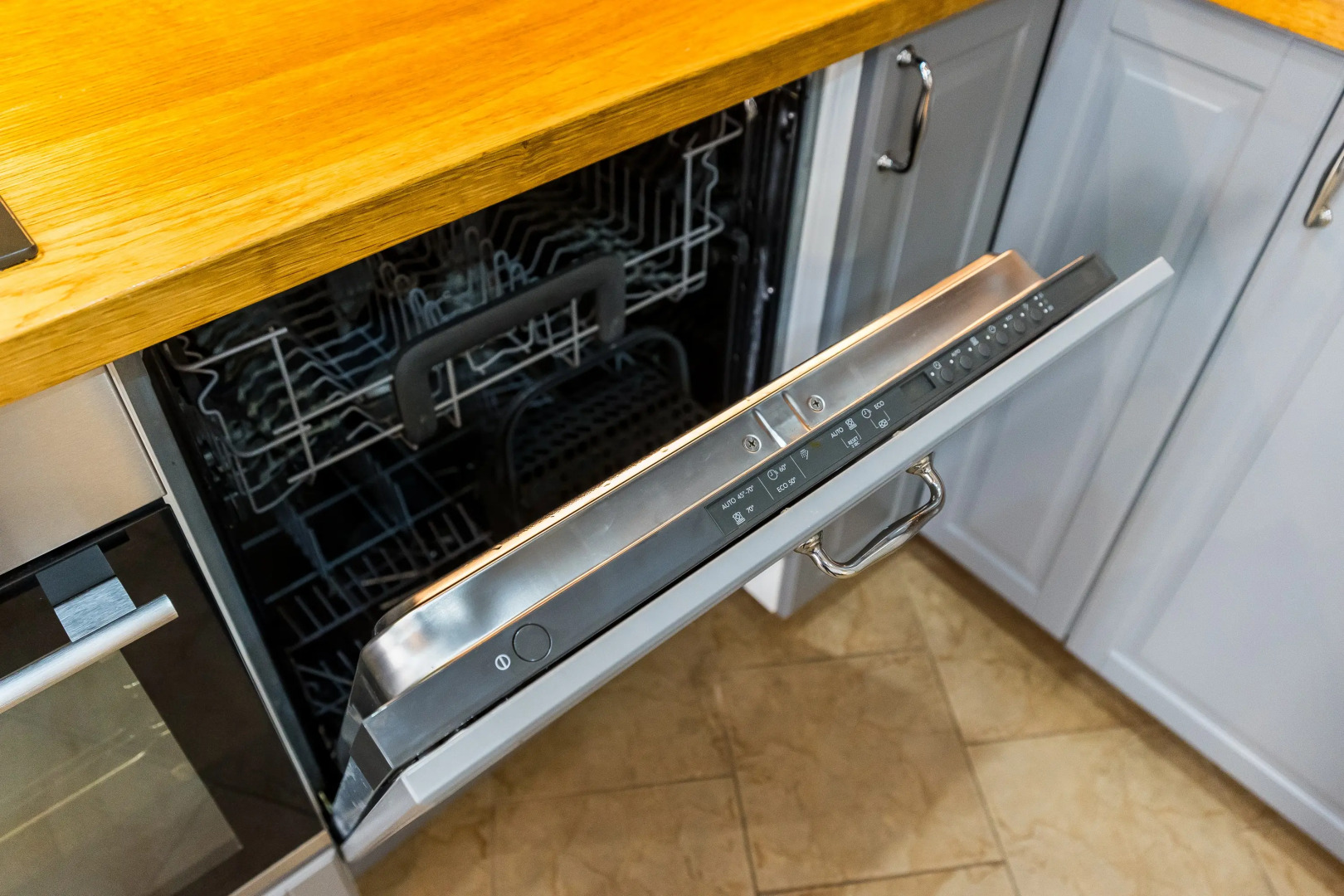 Апартаменты c видом на Морe и Гоpы в ЖК Aльбaтpос oт LеtoApart