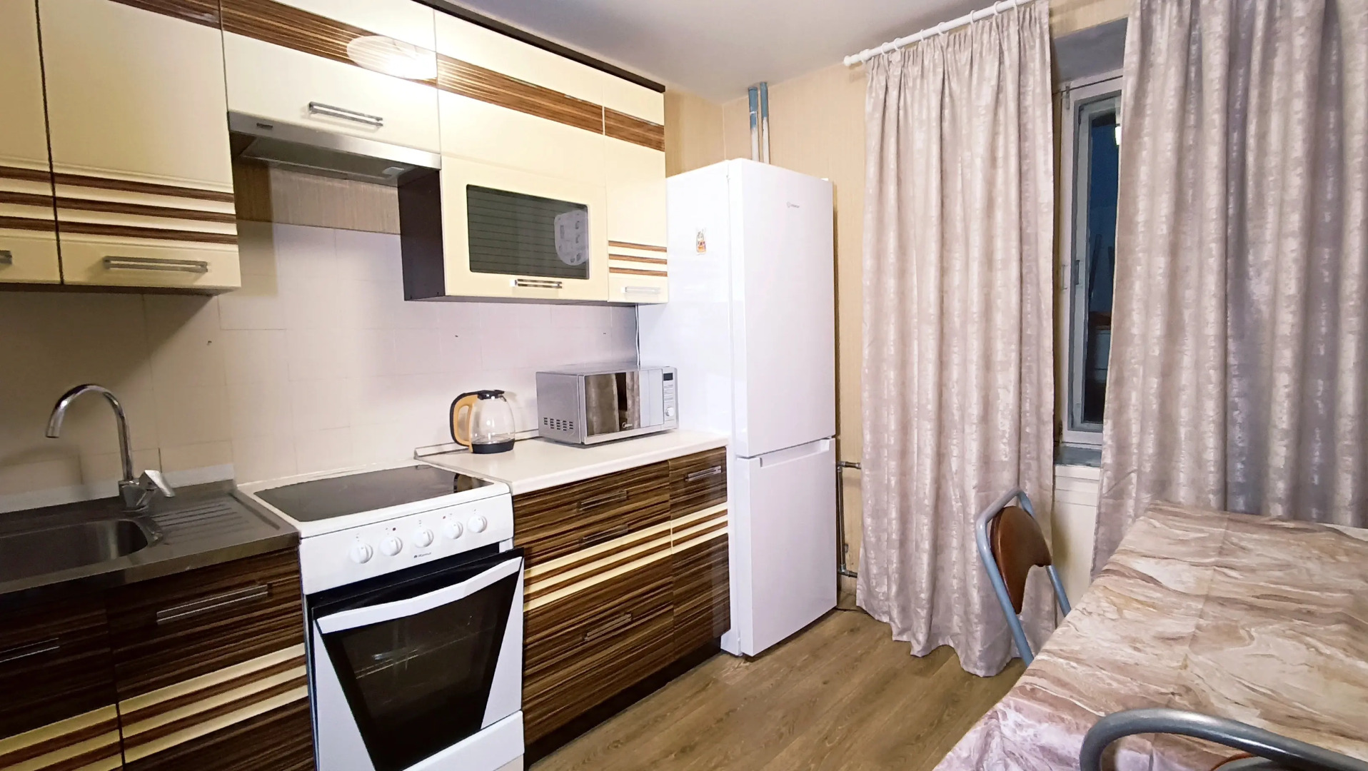 Апартаменты Уютный Север на улице Русанова