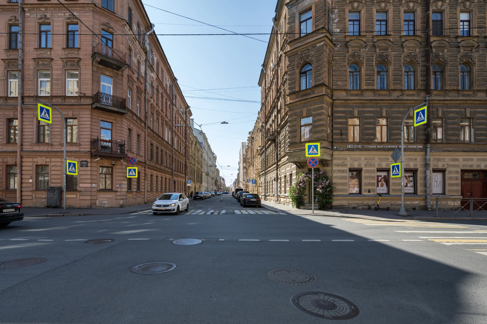 Апартаменты Двухкомнатные с Лепниной