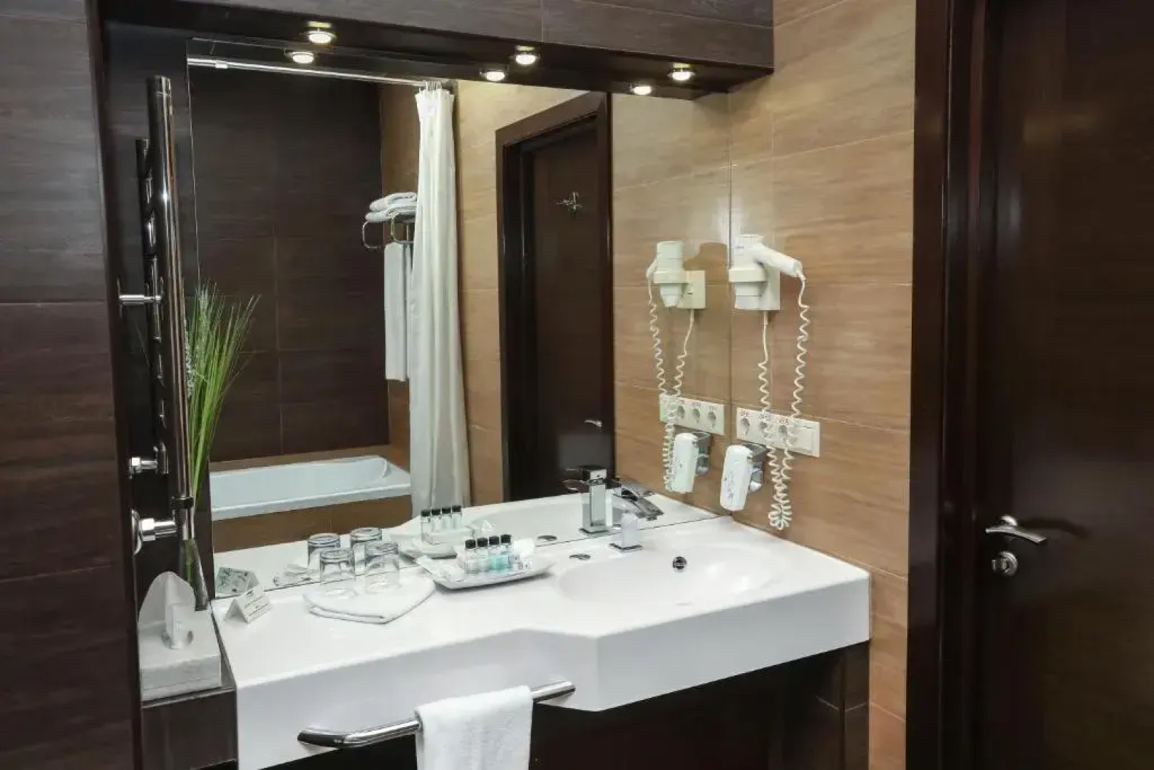 Отель Оазис