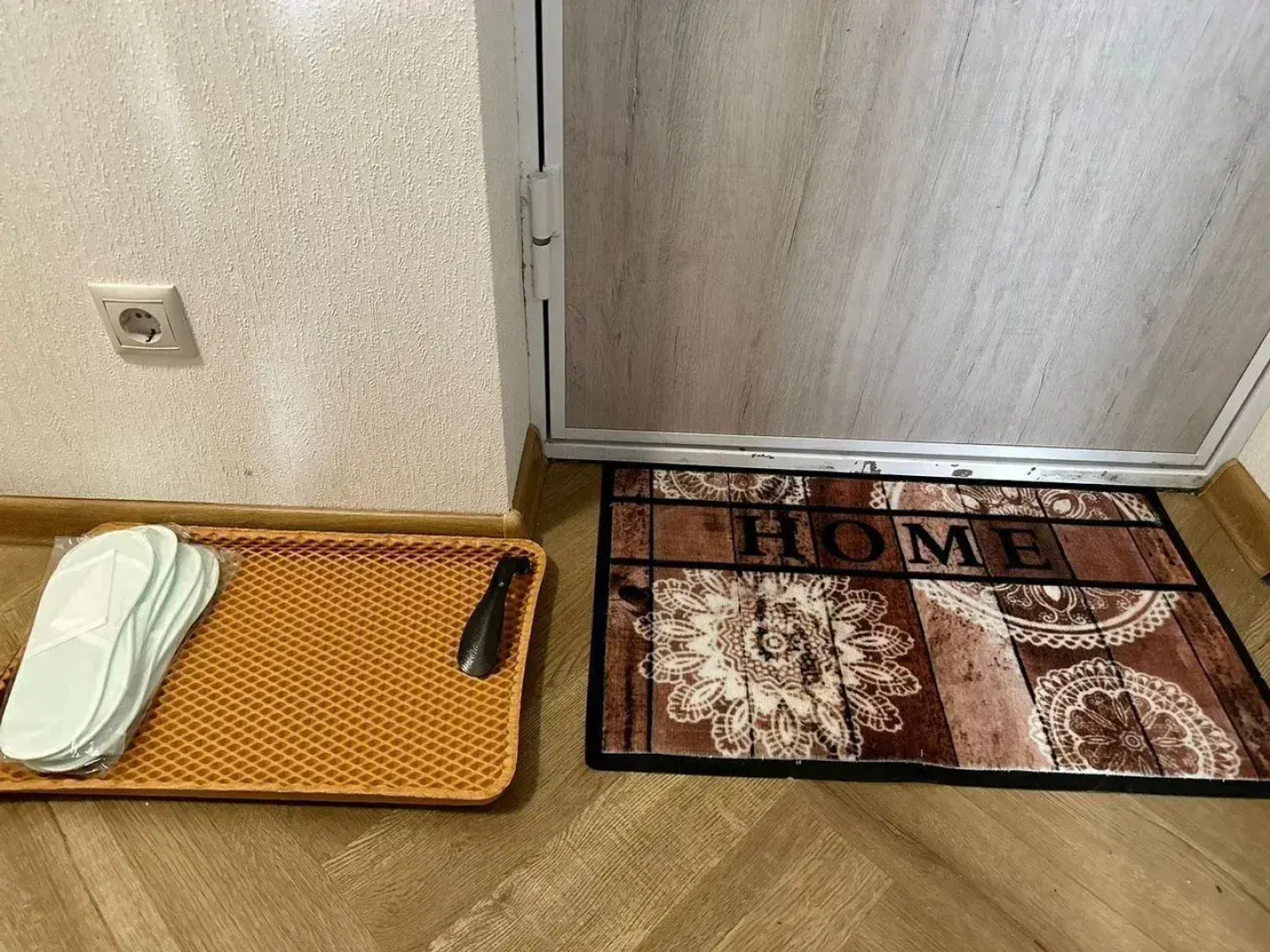 Апартаменты Brown на проспекте Куприна 34к1