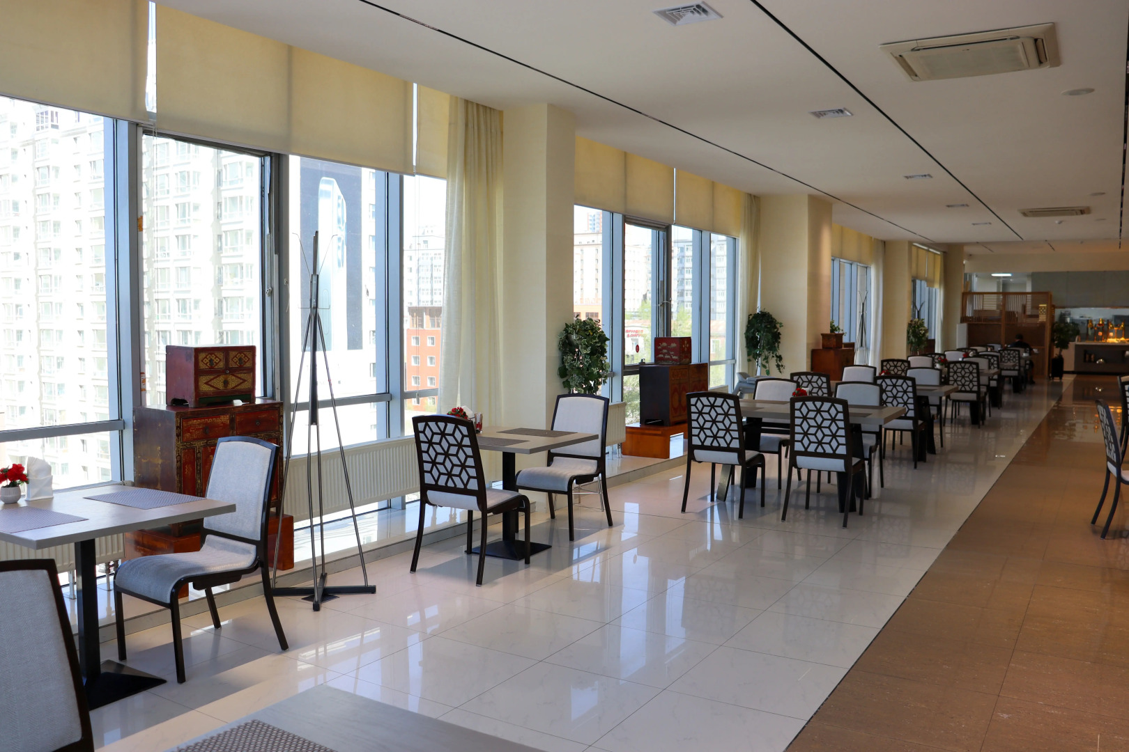 Отель Ramada by Wyndham Ulaanbaatar Citycenter