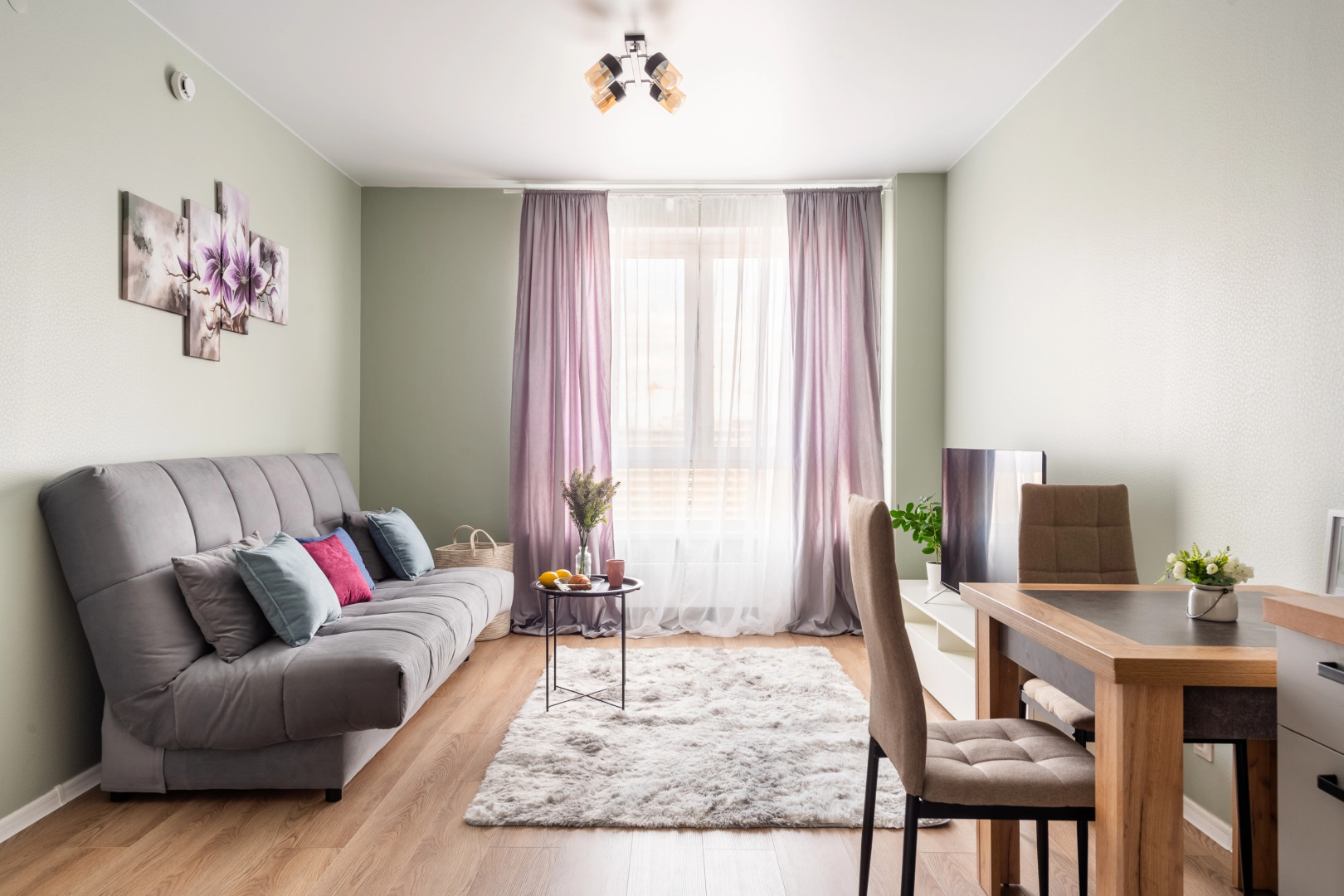 Квартира Видовая дизайнерская евродвушка у метро Озерная высокий этаж