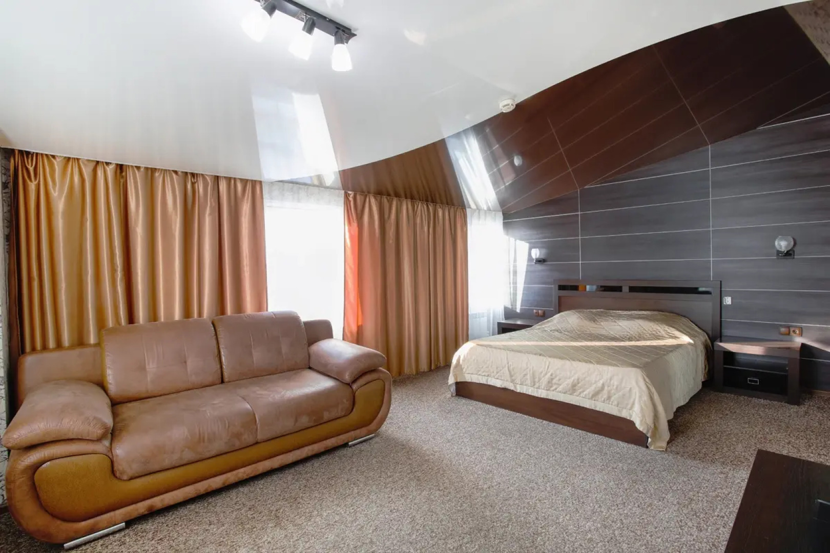 Отель Боярд