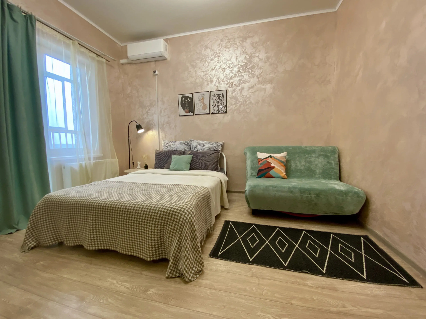 Квартира на 25 этаже с красивым видом на город