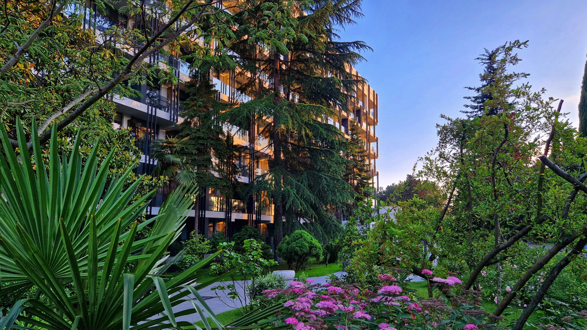 Апартаменты в отеле с всесезонным бассейном