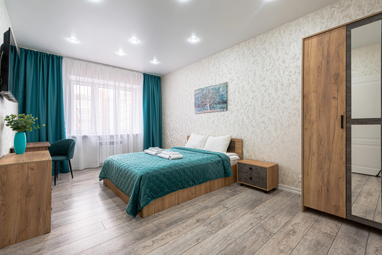 Квартира 1-к в новом мкр. на Прокопьева 11 от RentAp, 4 сп.места, 2 TV, широкая кровать