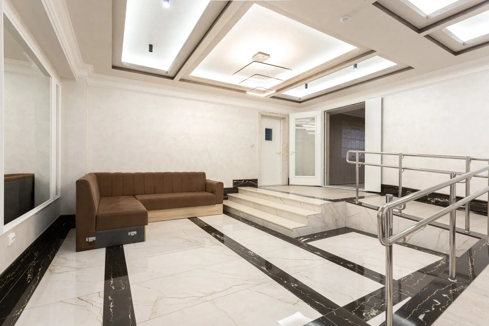 Апартаменты Red Apartments Светлана Парк Кортни