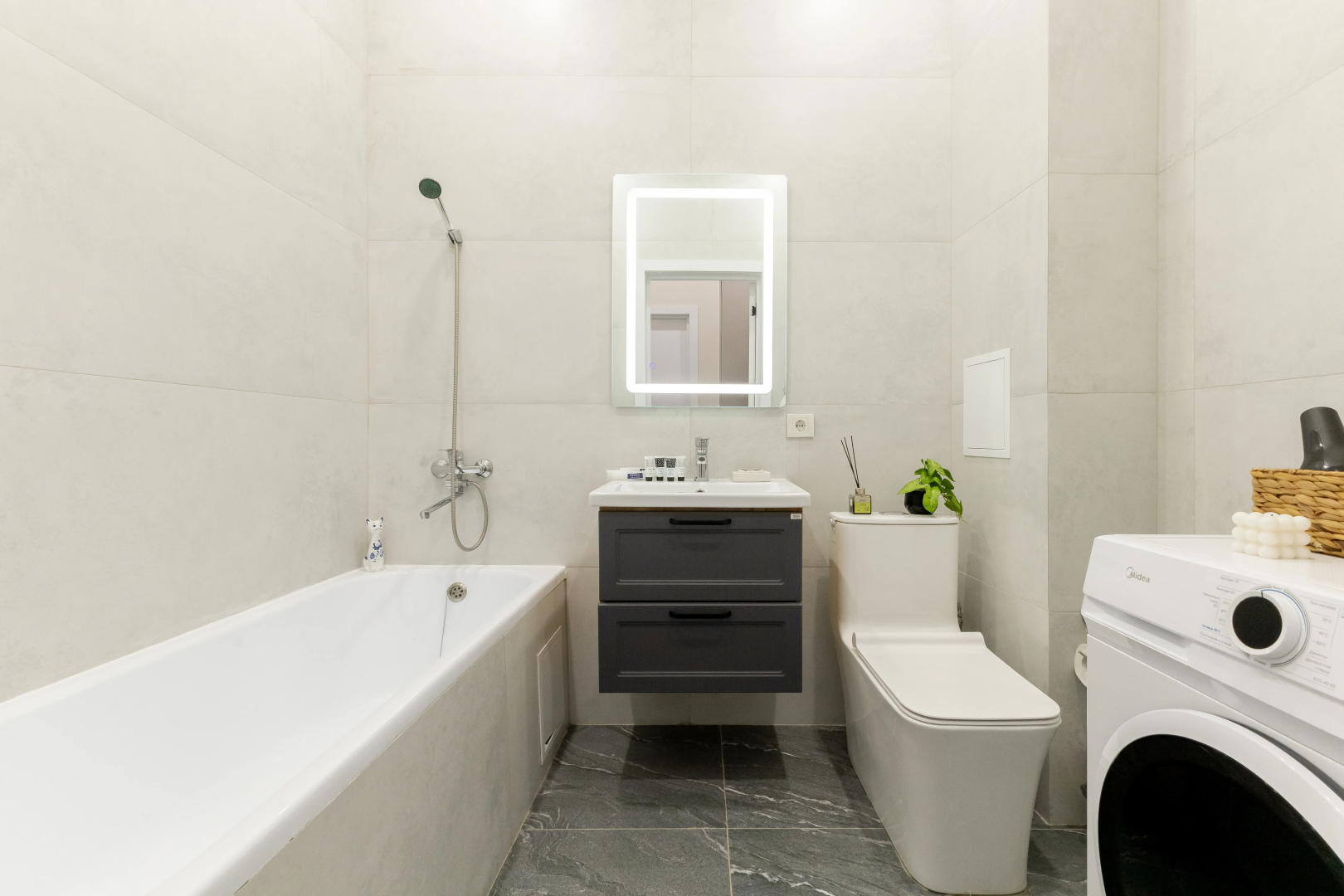 Квартира возле Хан-Шатыра и Ботанического Сада