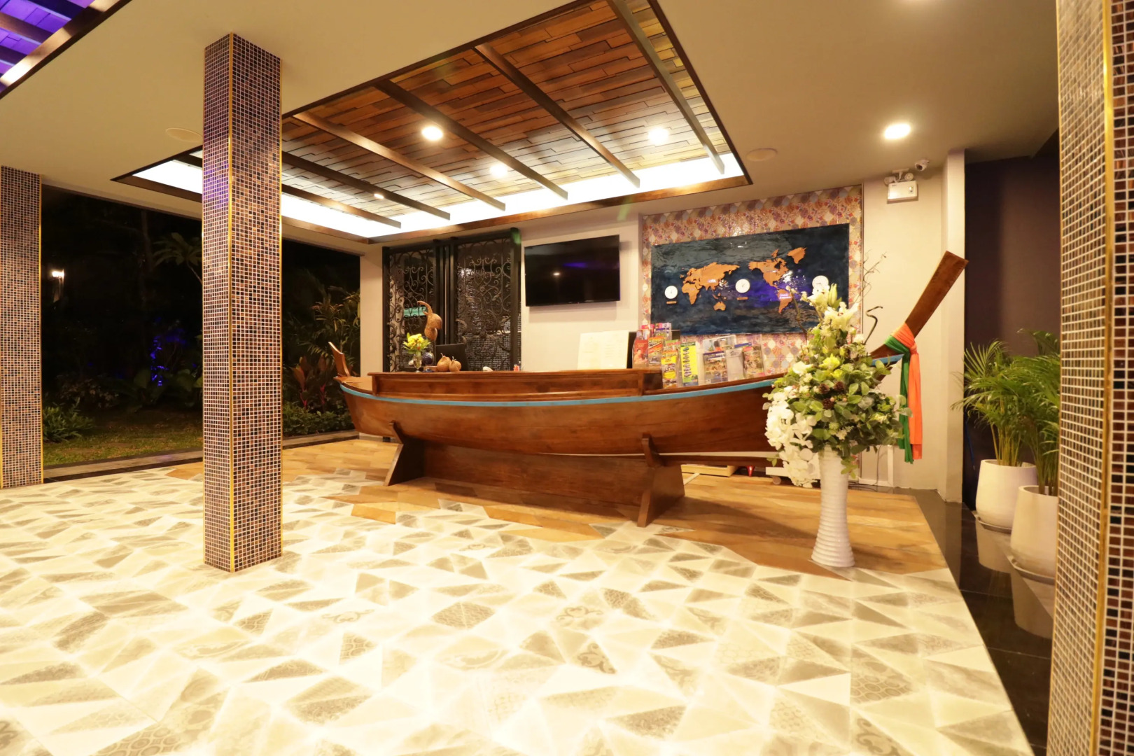 Отель The Scene Cliff View Villas