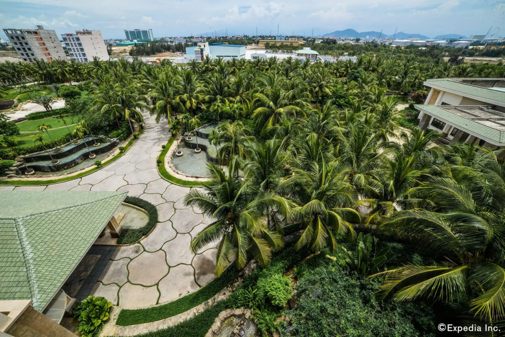 Отель Olalani Resort and Condotel