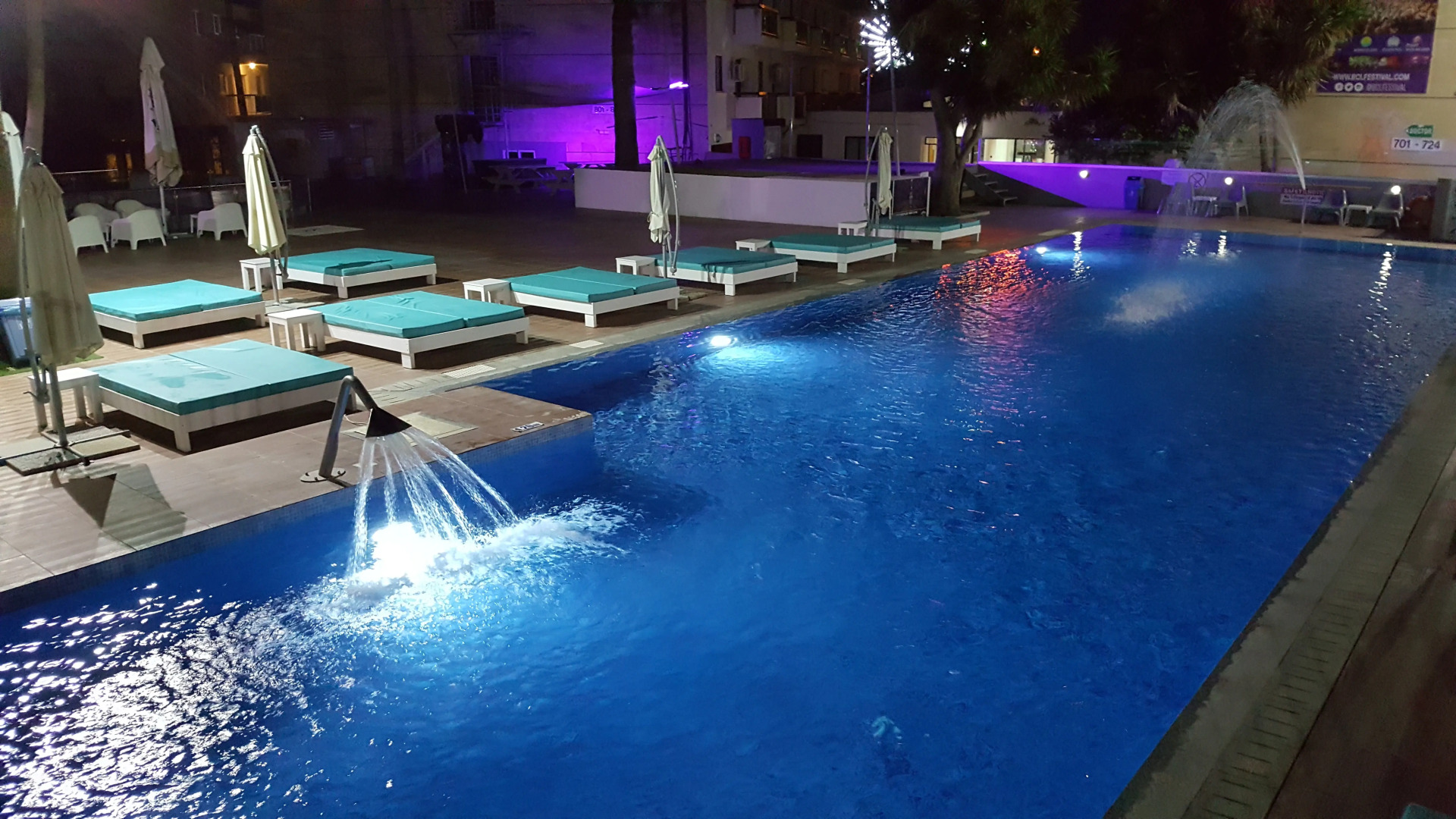 Отель Pambos napa rocks