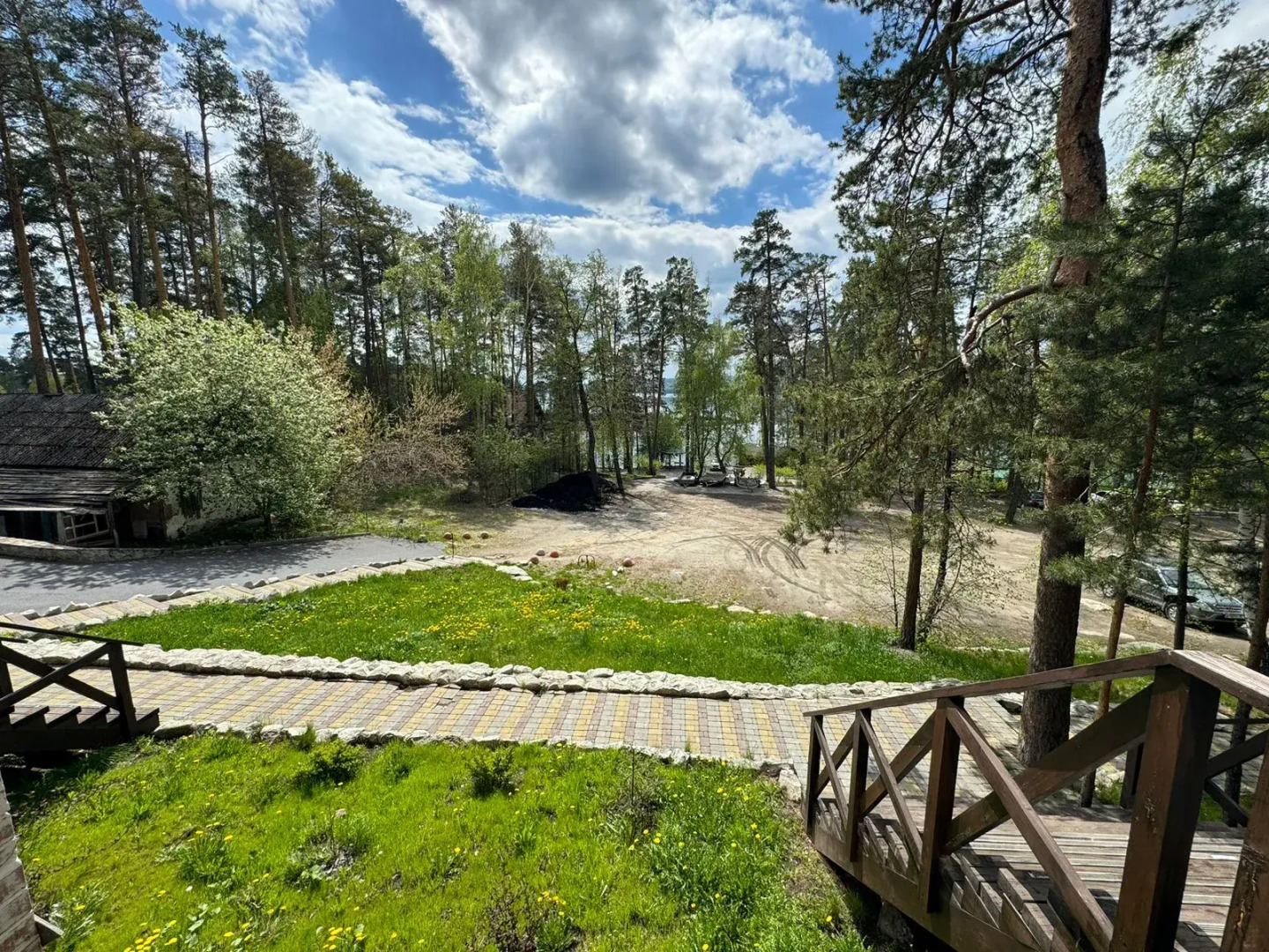 Апартаменты в доме Олега Митяева с видом на озеро