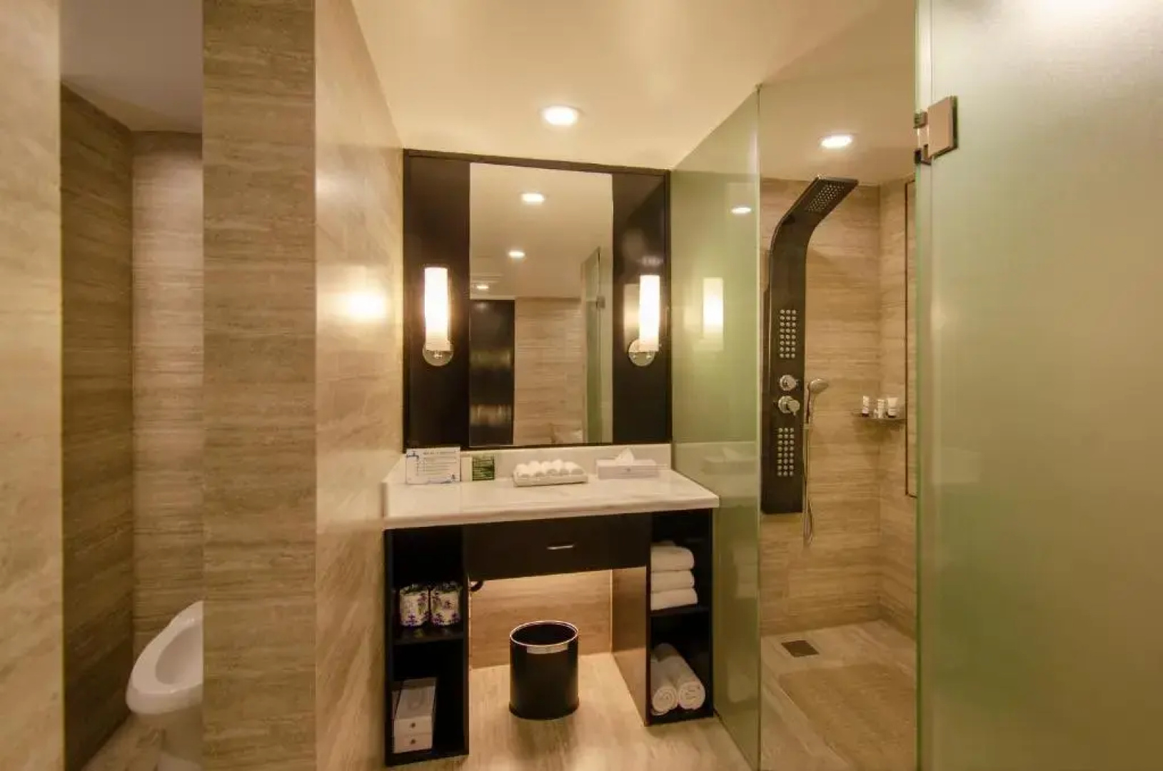 Отель Pan Pacific Sonargaon