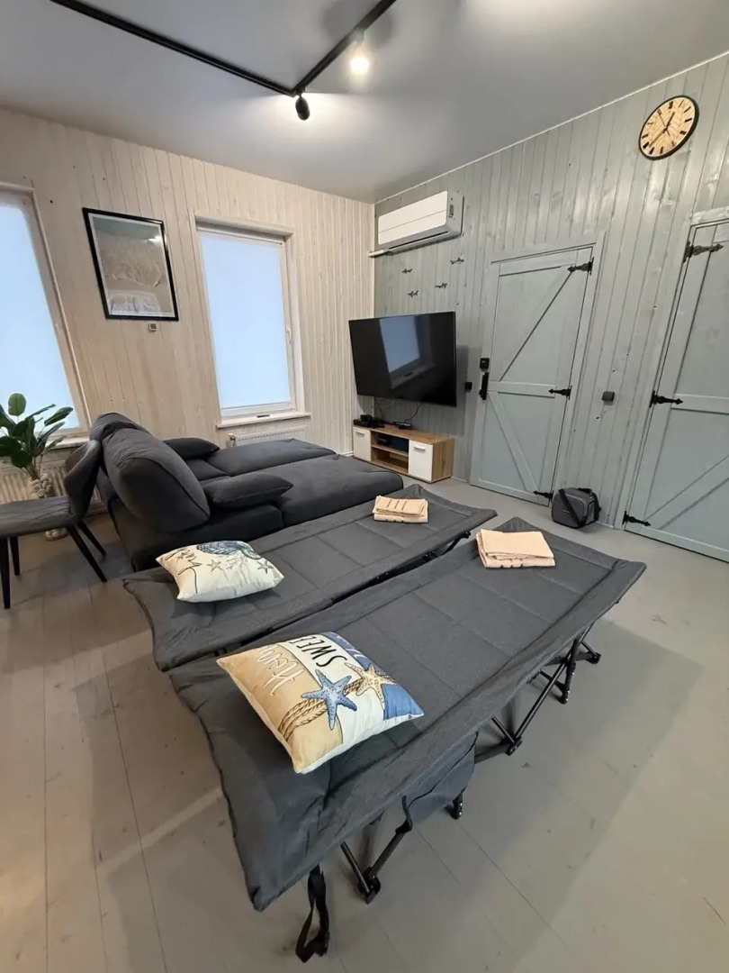 Частный дом уютный с баней и мангальной зоной в центре