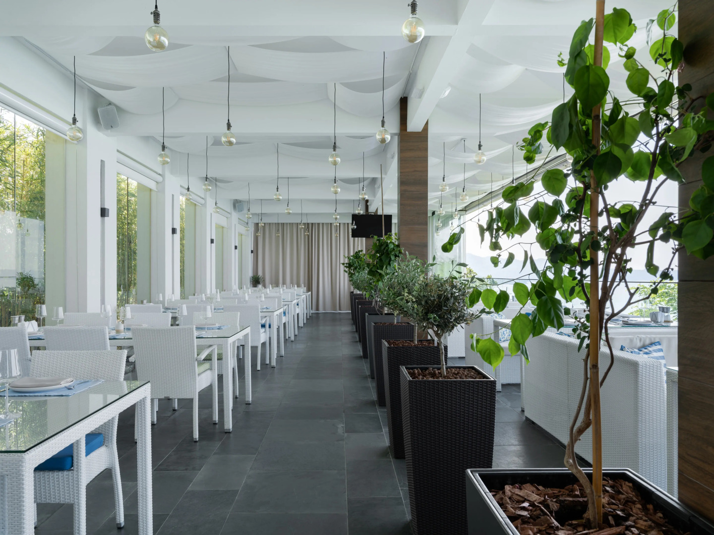Отель HIDENS APART HOTEL