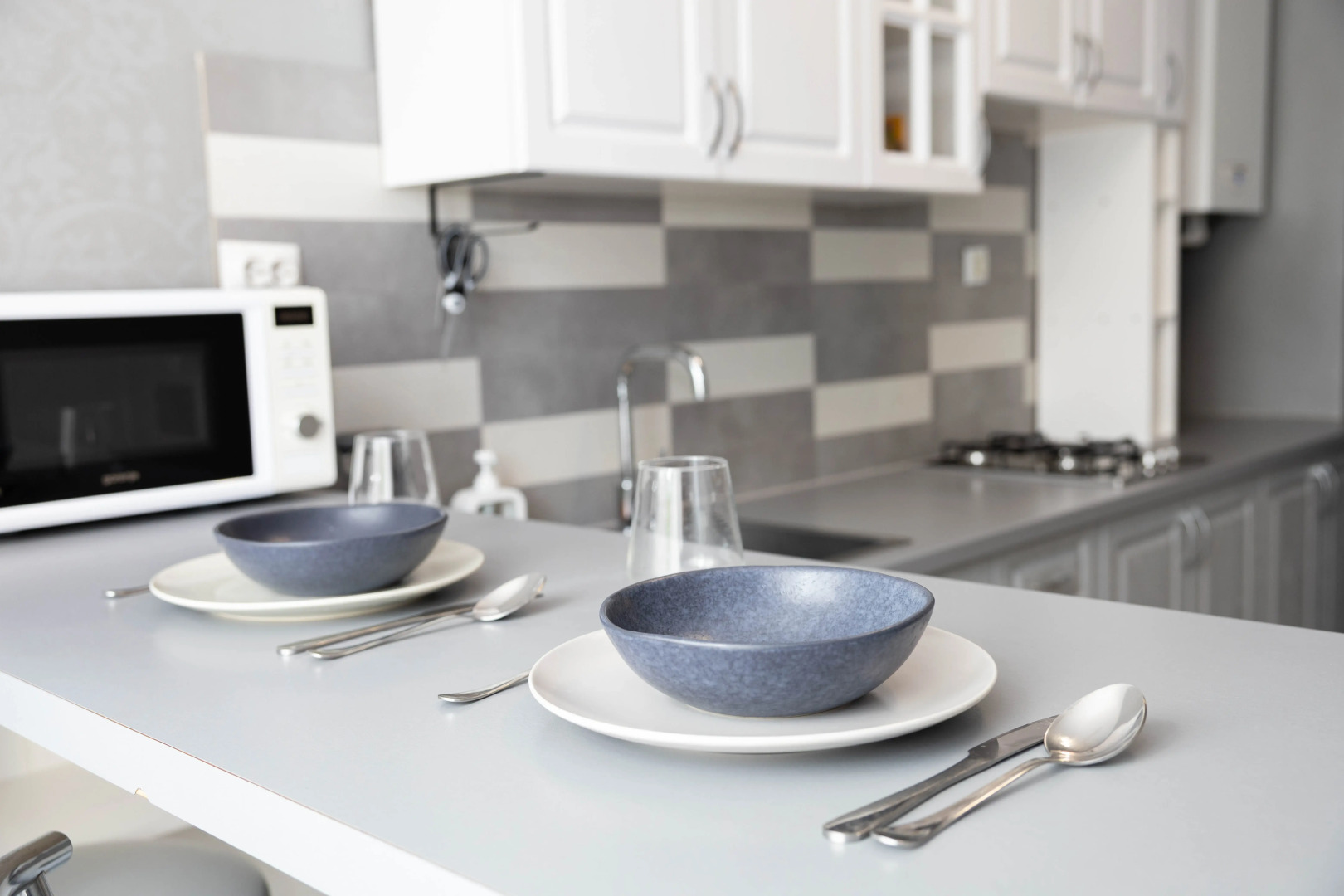 Апартаменты новые и комфортные возле красивого озера