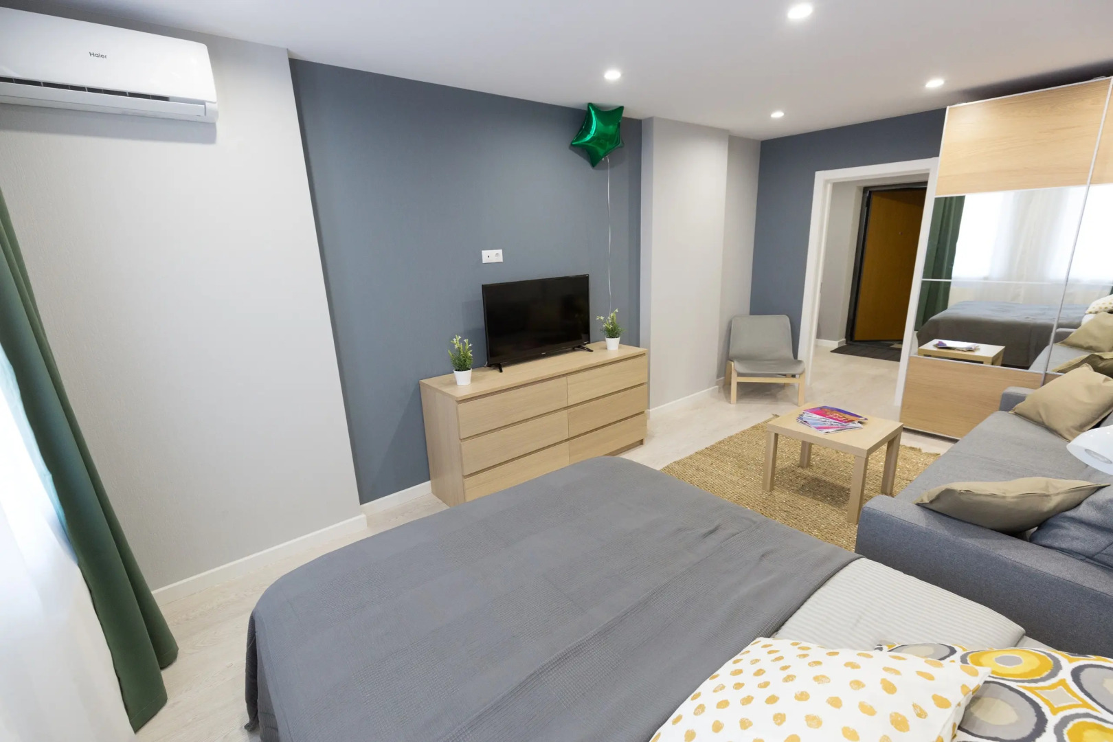 Апартаменты Азбука на Коммунистической 11/1