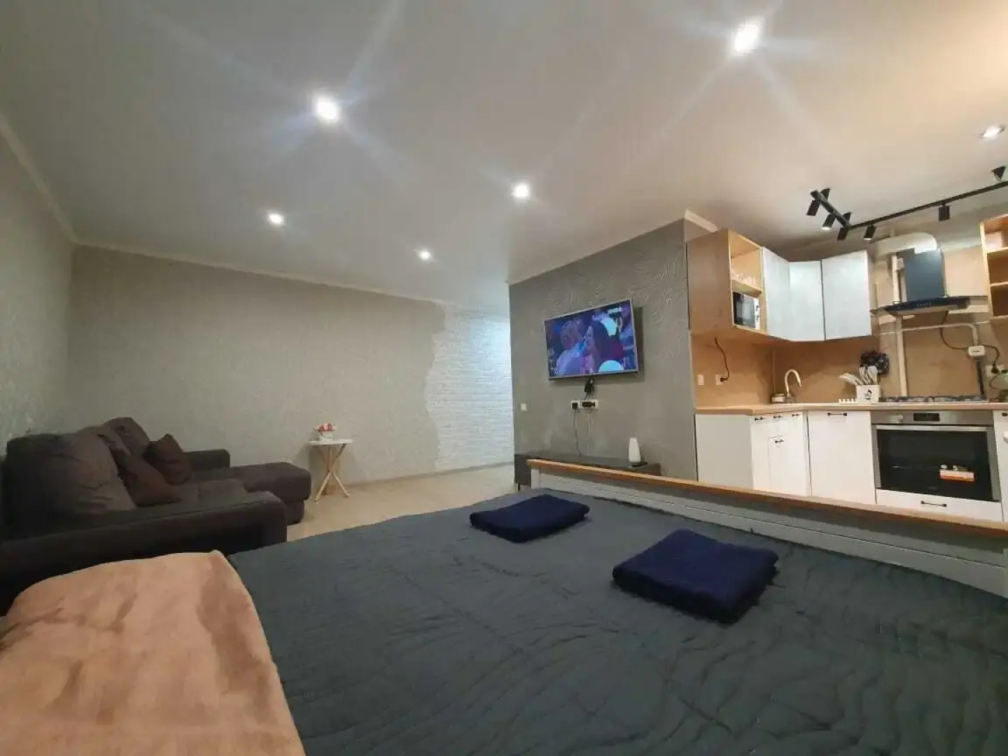 Квартира Большая и Комфортная на Гознаковском Переулке 4