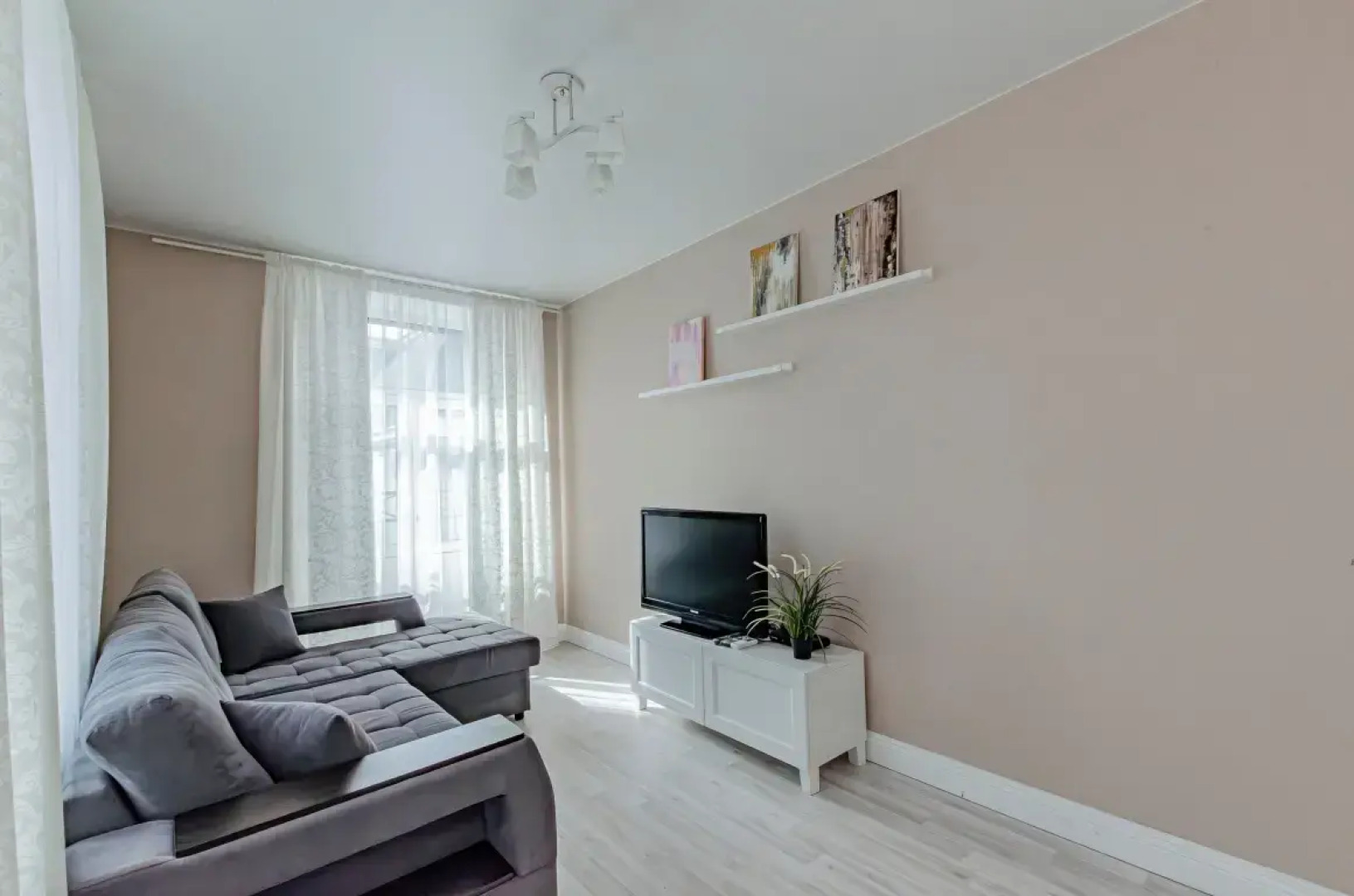 Апартаменты Кремль 50