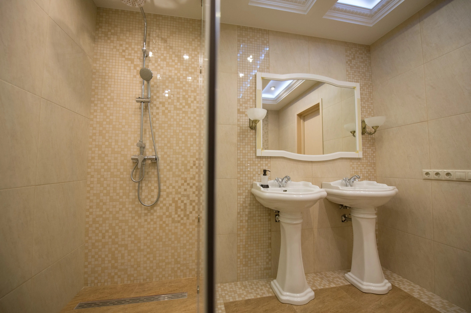 Апартаменты Необыкновенный дом 8