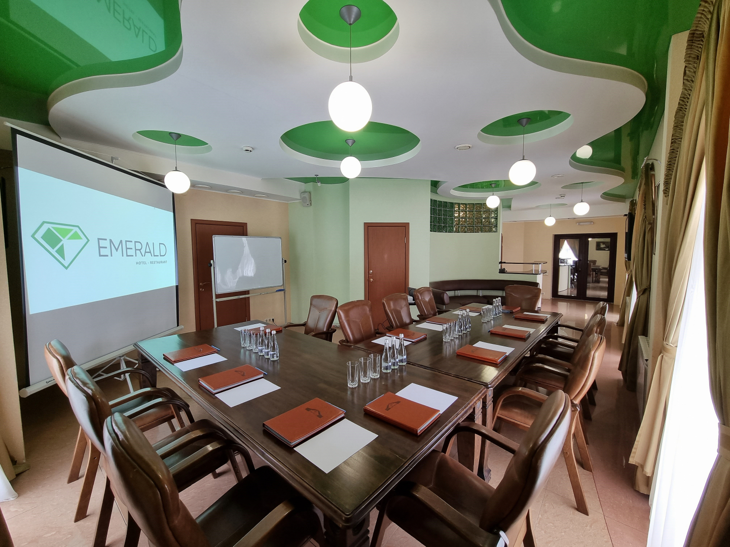 Гостиничный Комплекс Эмеральд