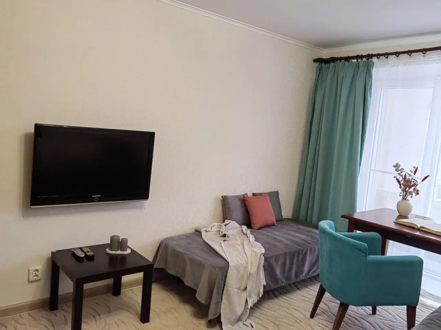 Квартира большая двухкомнатная у леса и озера