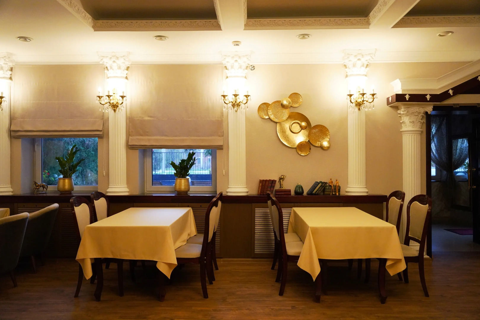 Отель Александр