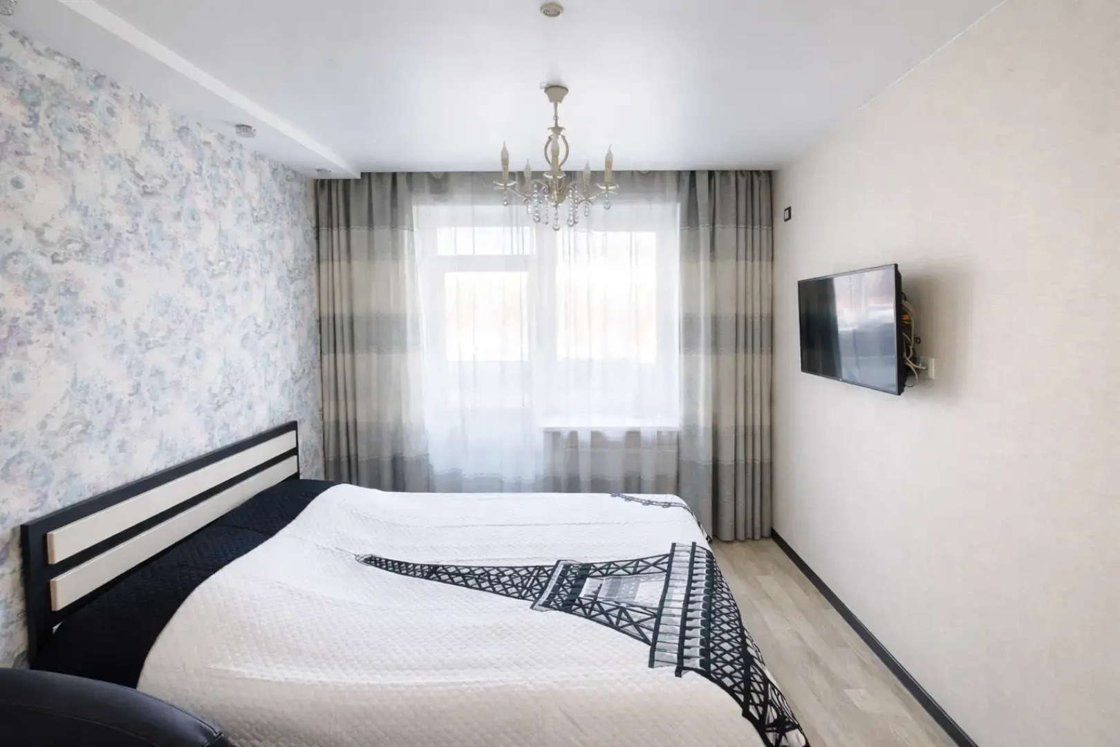 Апартаменты на Богдана Хмельницкого 13