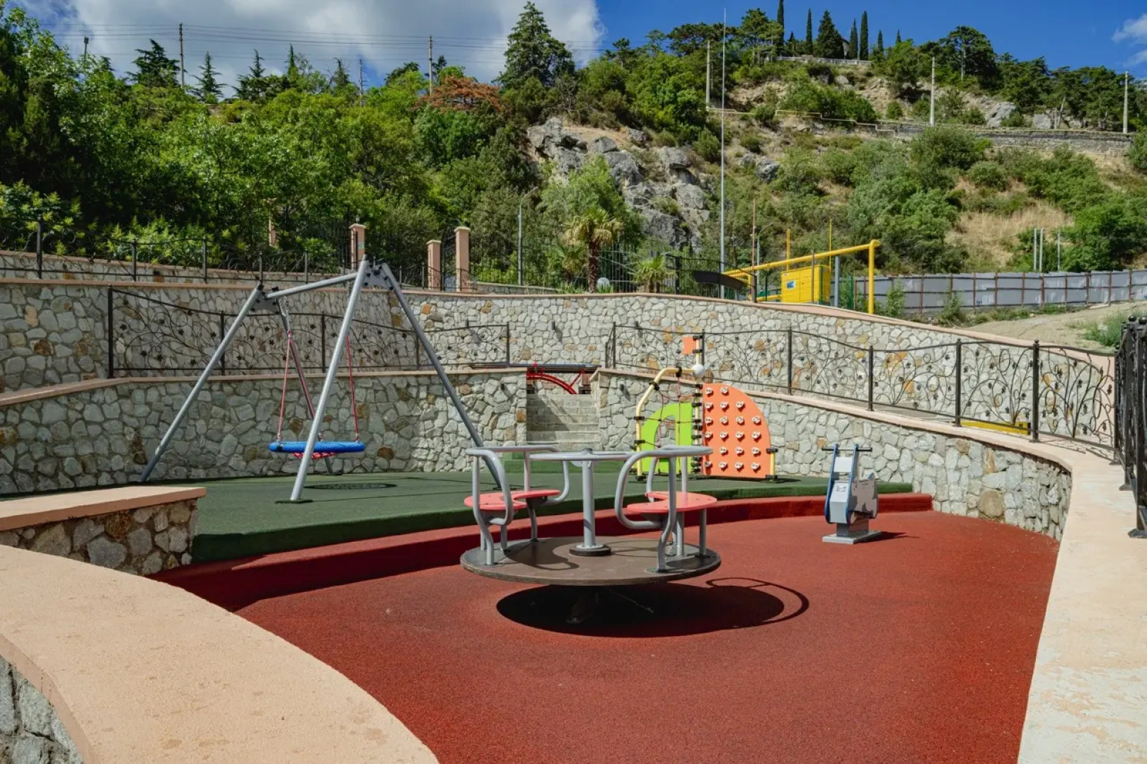 Квартира Двухкомнатная квартира с балконом в комфортном ЖК Монако