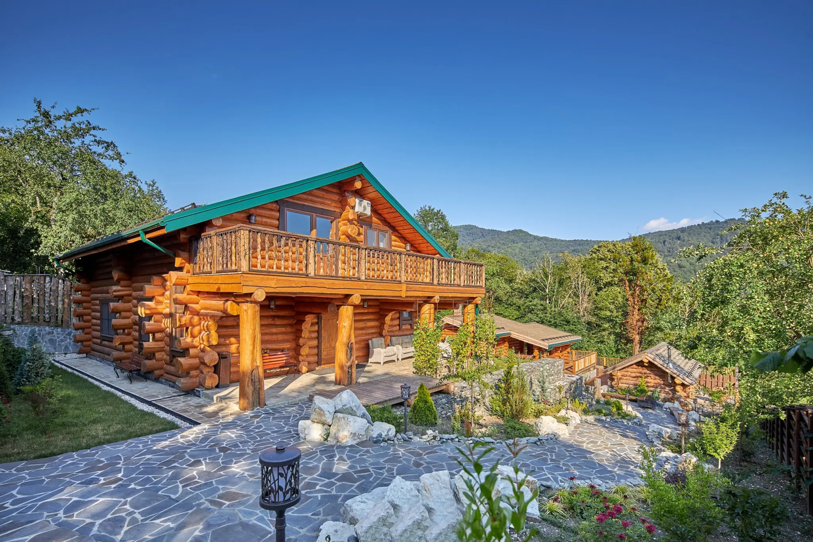 Отель Hills 1200. Резиденция. Бани.